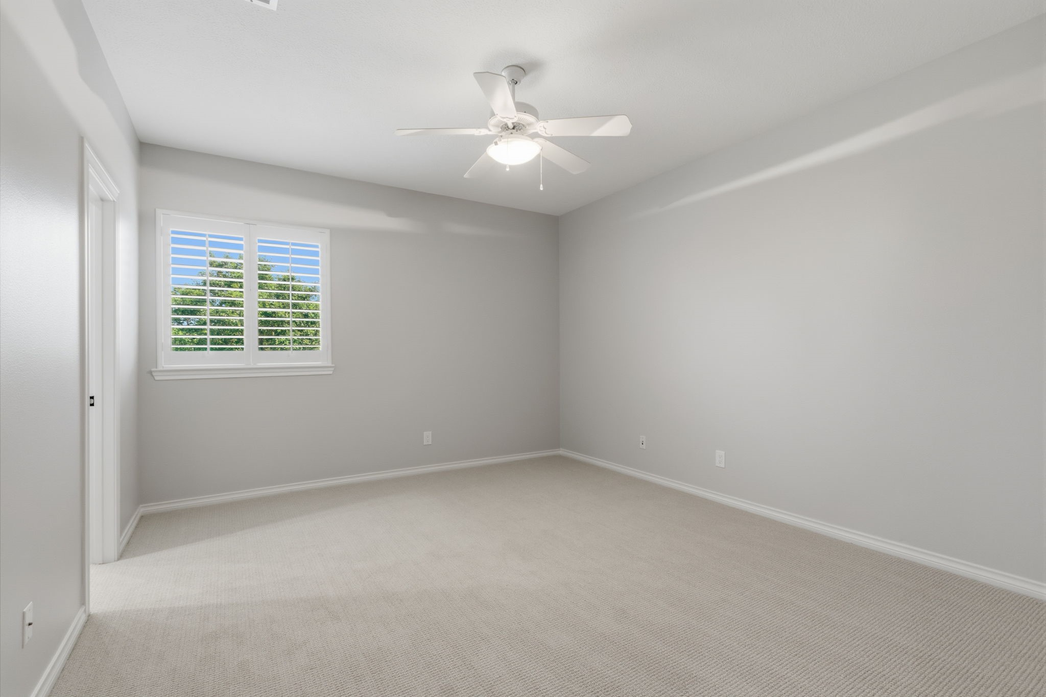 10 Lake Sterling Gate Drive Property Photo 32