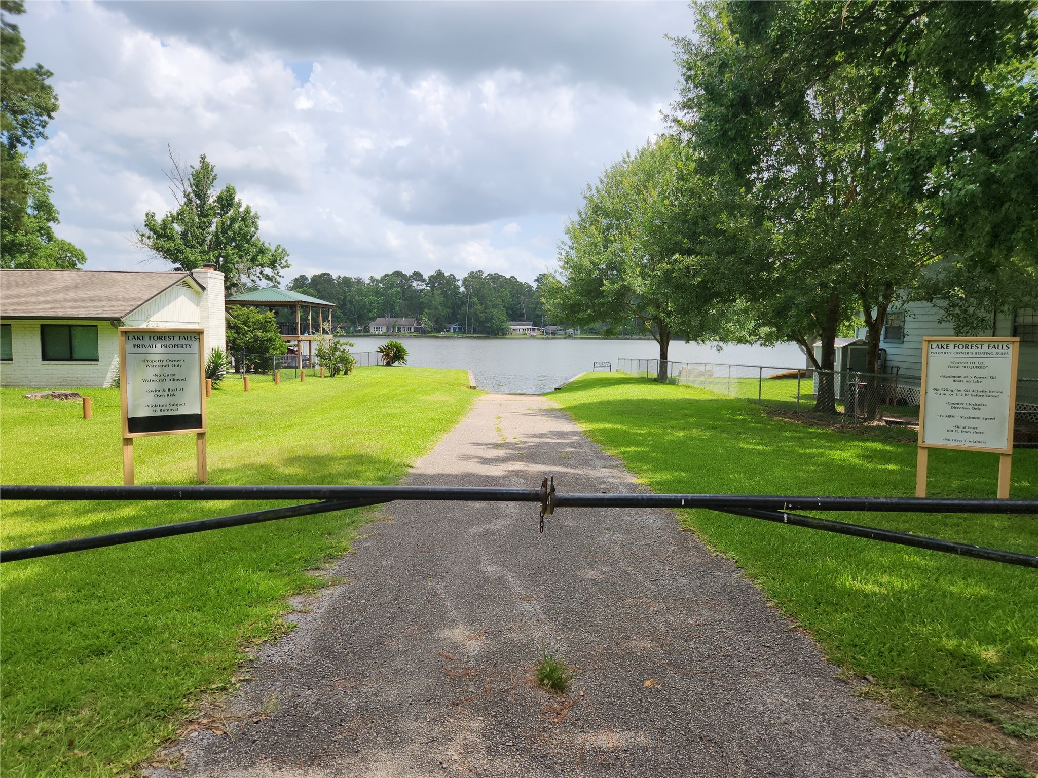 13396 Southshore Drive Property Photo 10