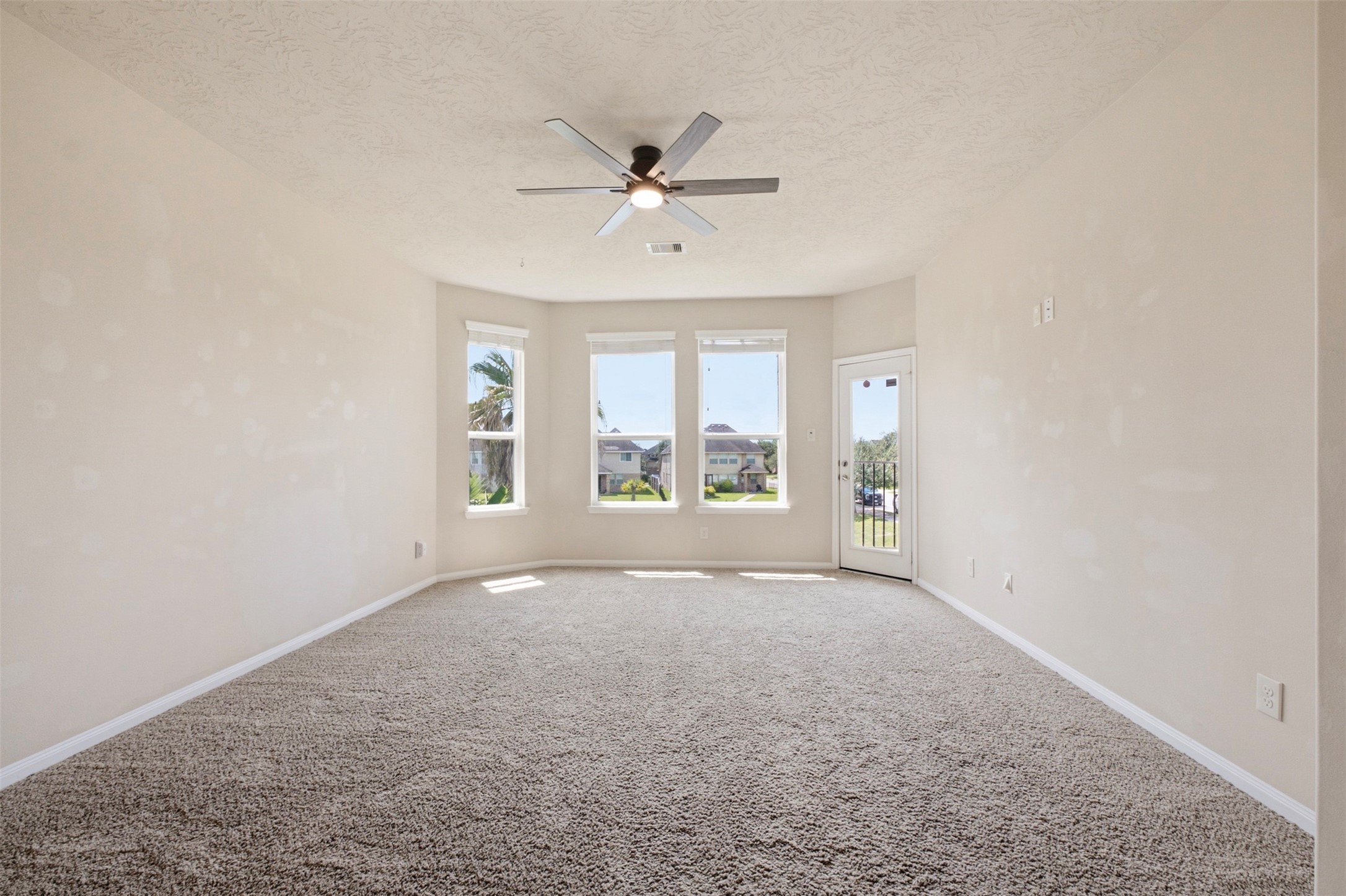 4035 Brindisi Court Property Photo 25