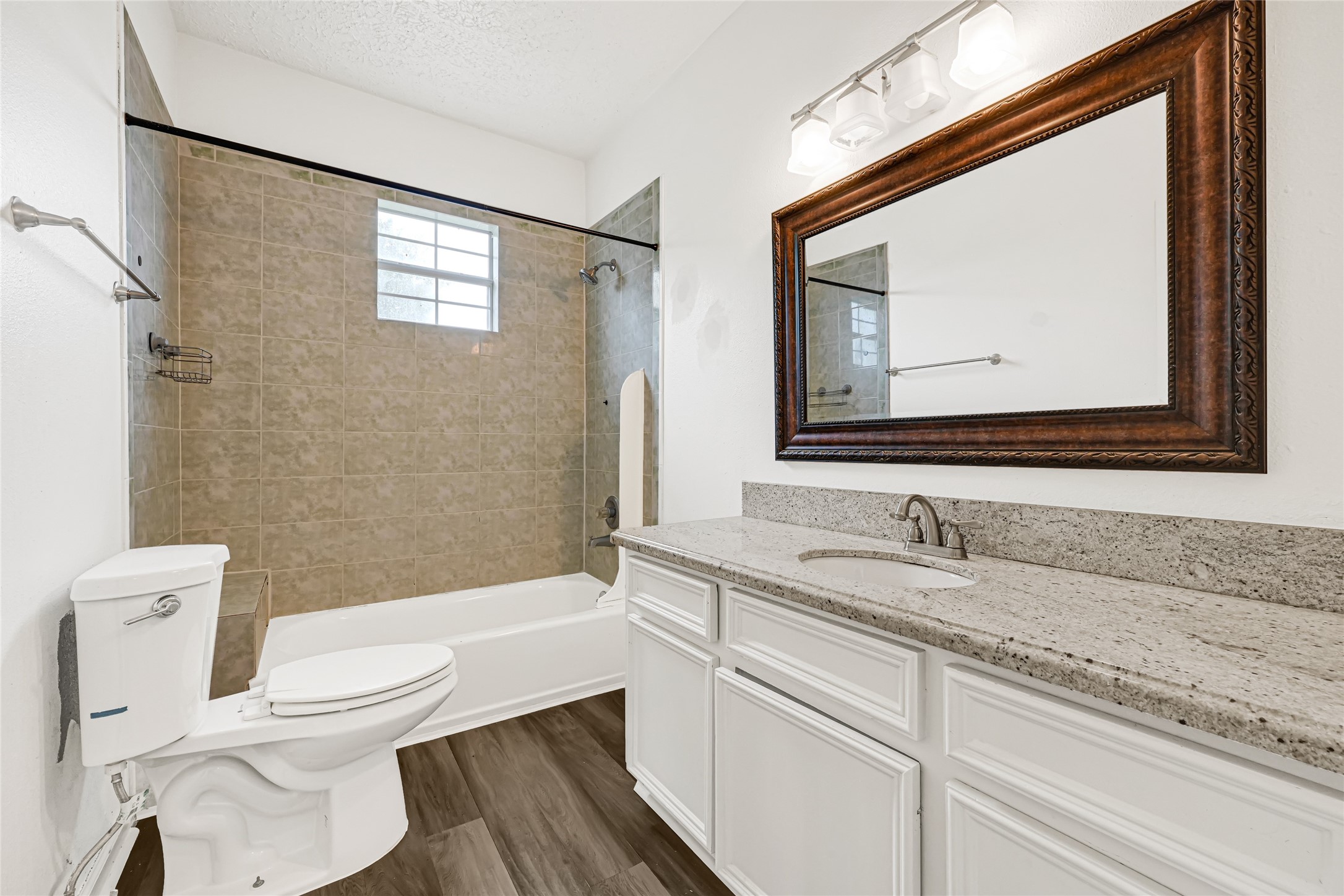 10535 Emnora Lane Property Photo 16