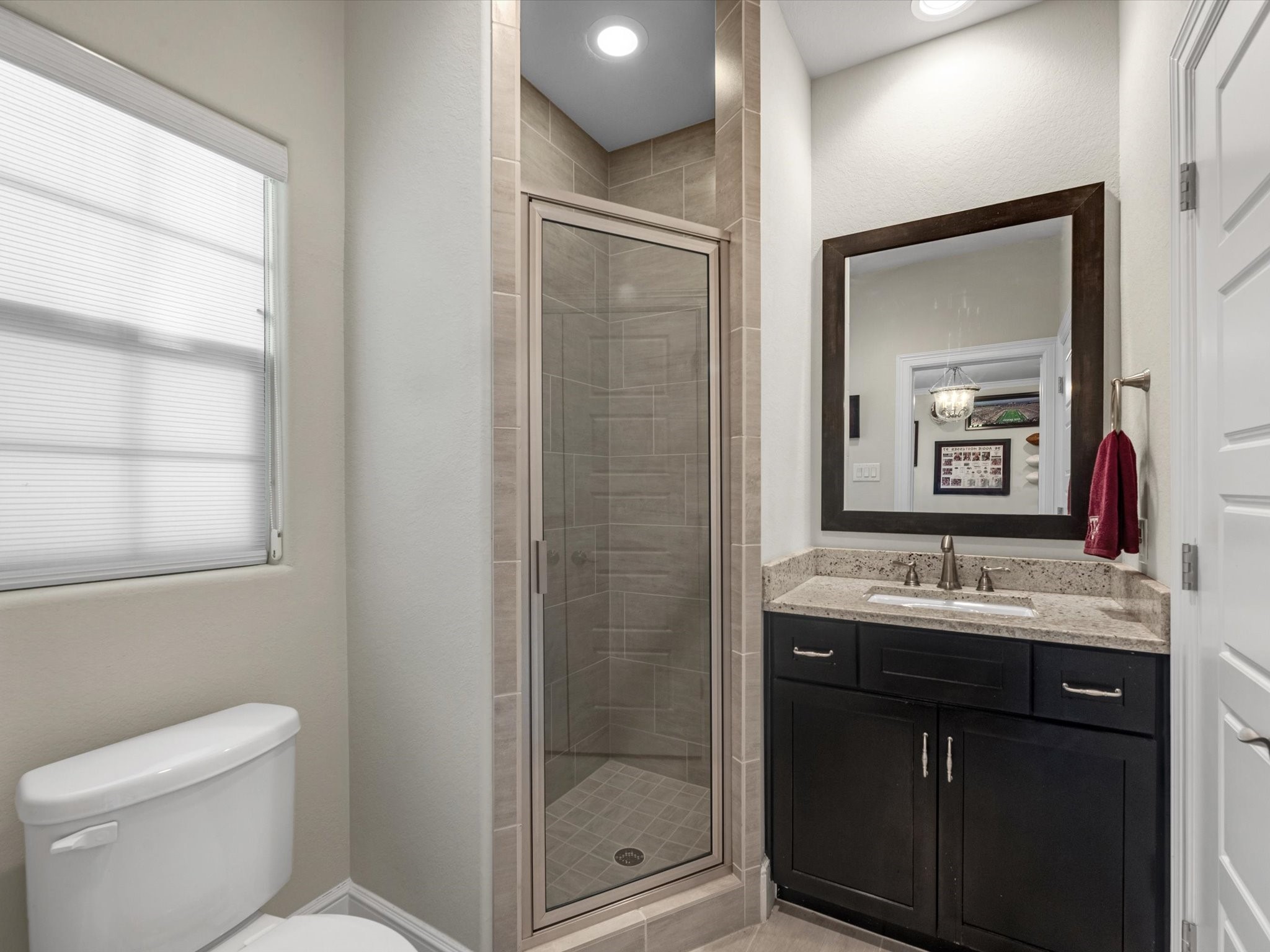 5005 Lillian Street Property Photo 7