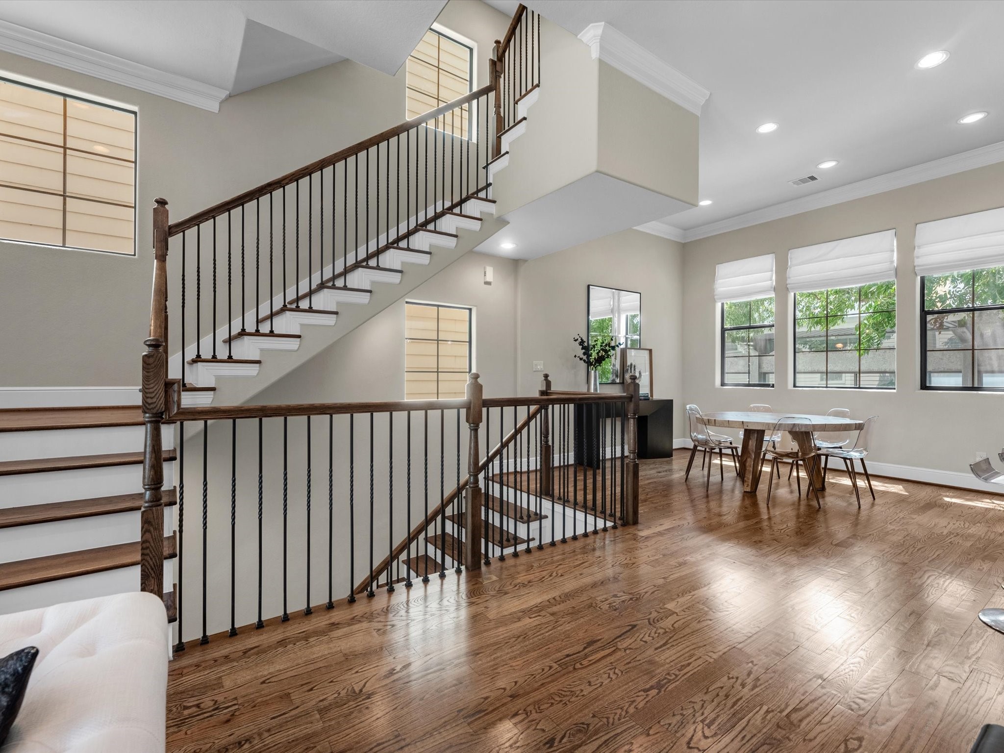 5005 Lillian Street Property Photo 8