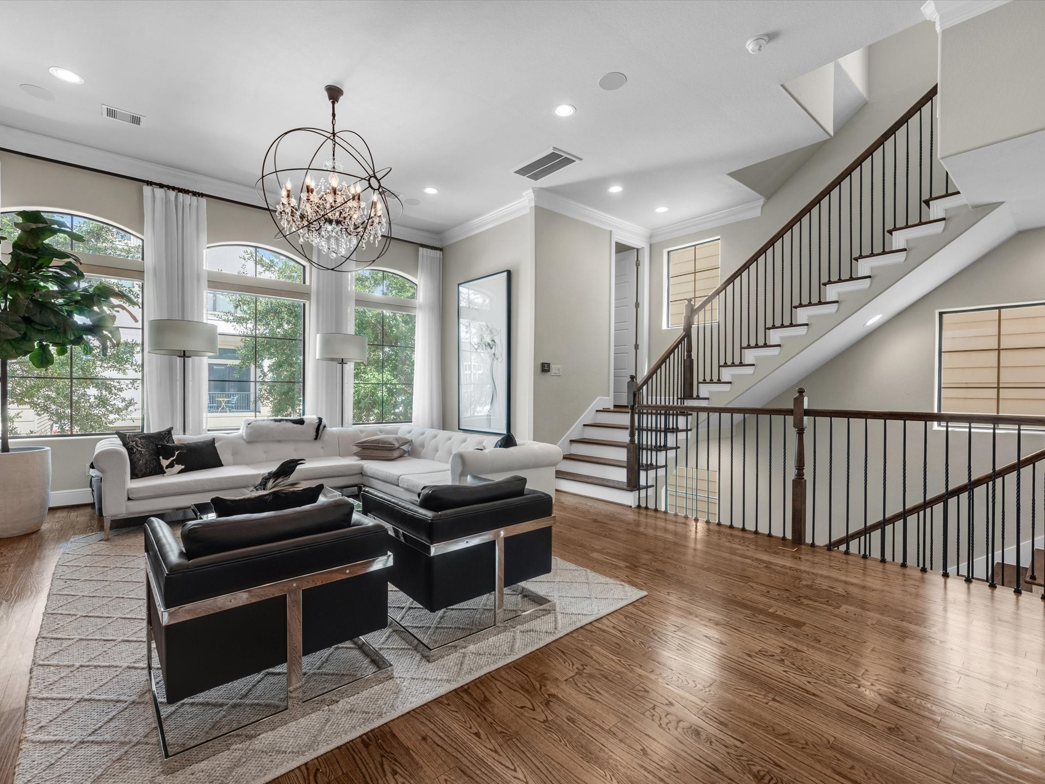 5005 Lillian Street Property Photo 16