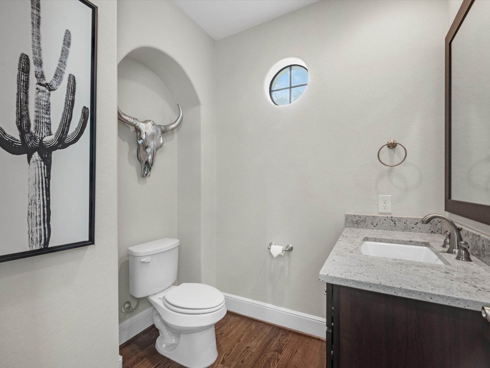 5005 Lillian Street Property Photo 17