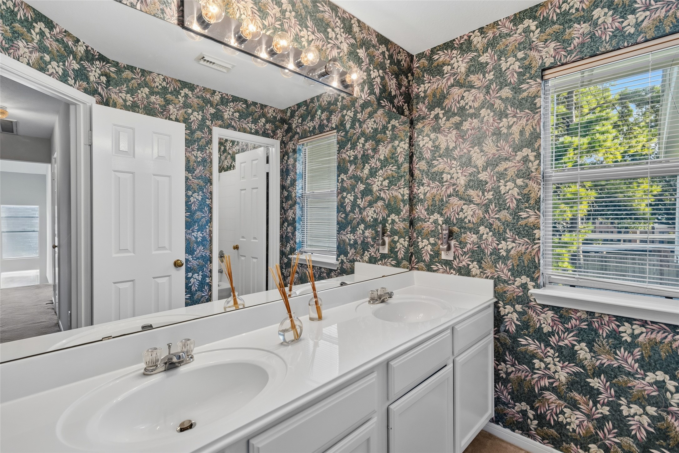 15819 Cutten Road Property Photo 42