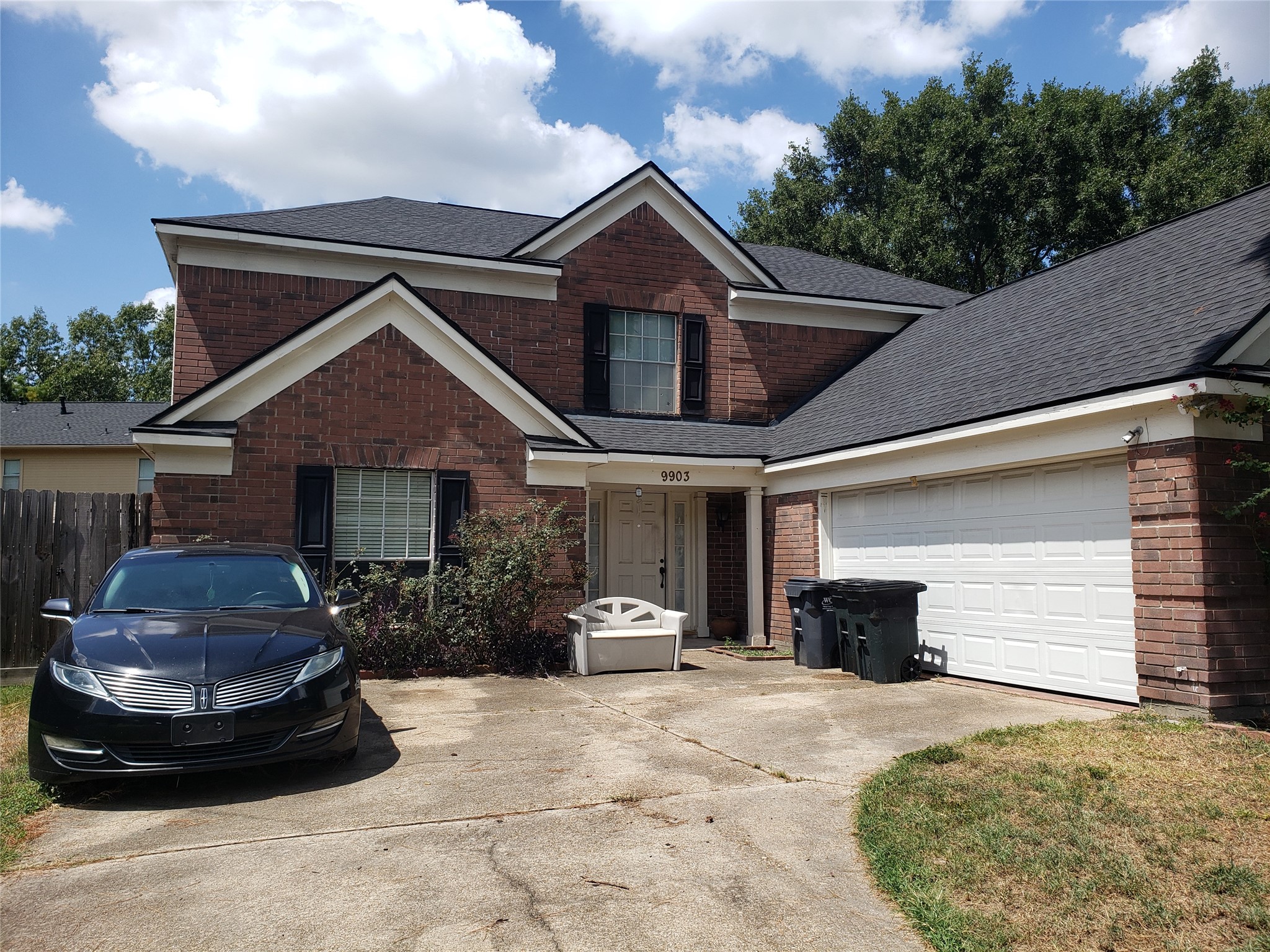 9903 Arrowgrass Drive Property Photo 2