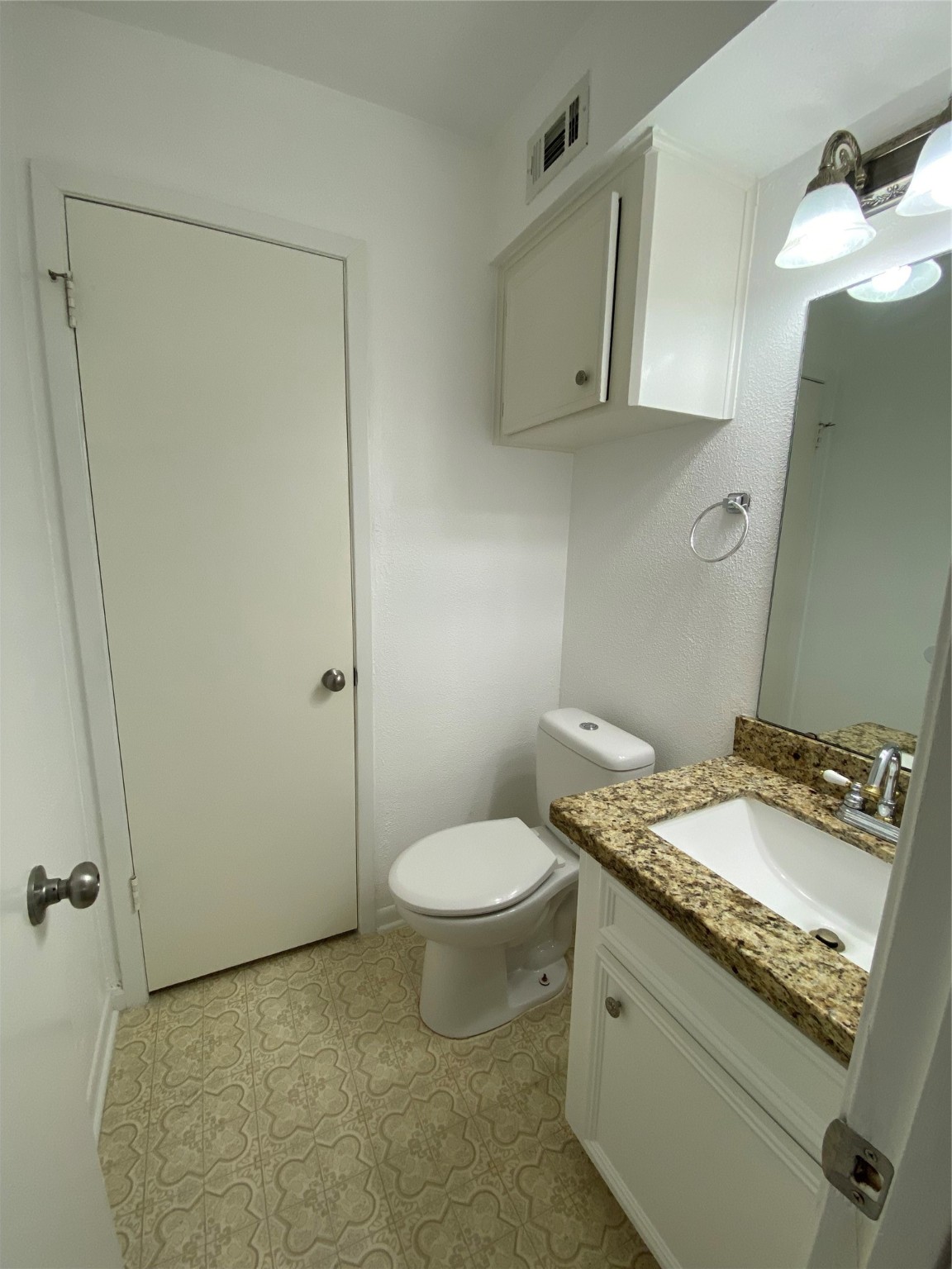 2714 Sherwood Hollow Lane Property Photo 12