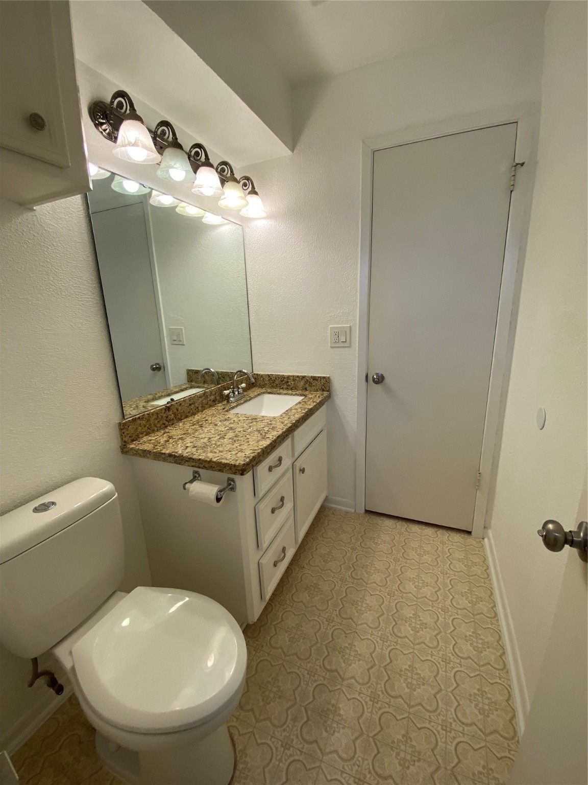 2714 Sherwood Hollow Lane Property Photo 14