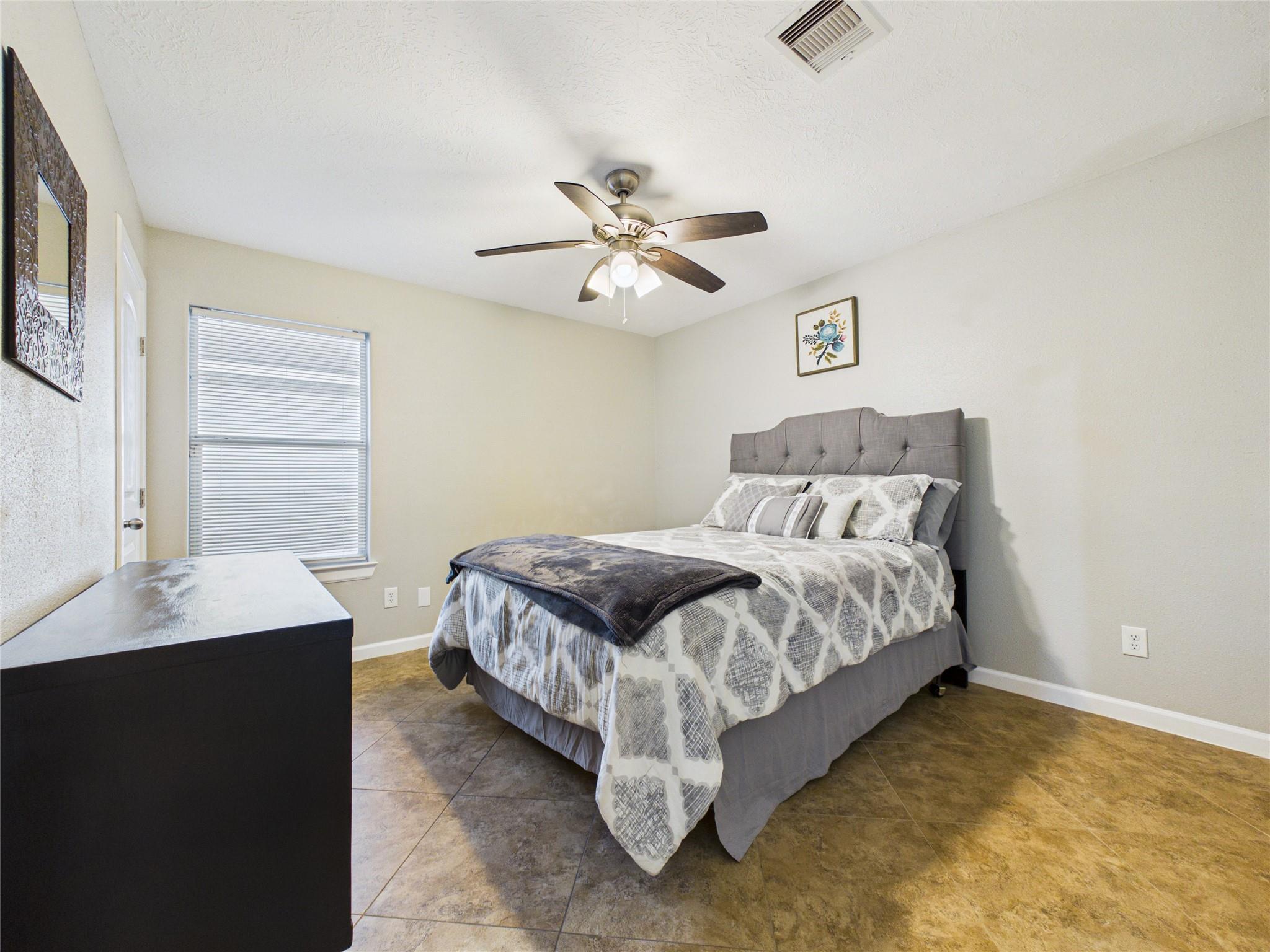 9022 Barracuda Drive Property Photo 14