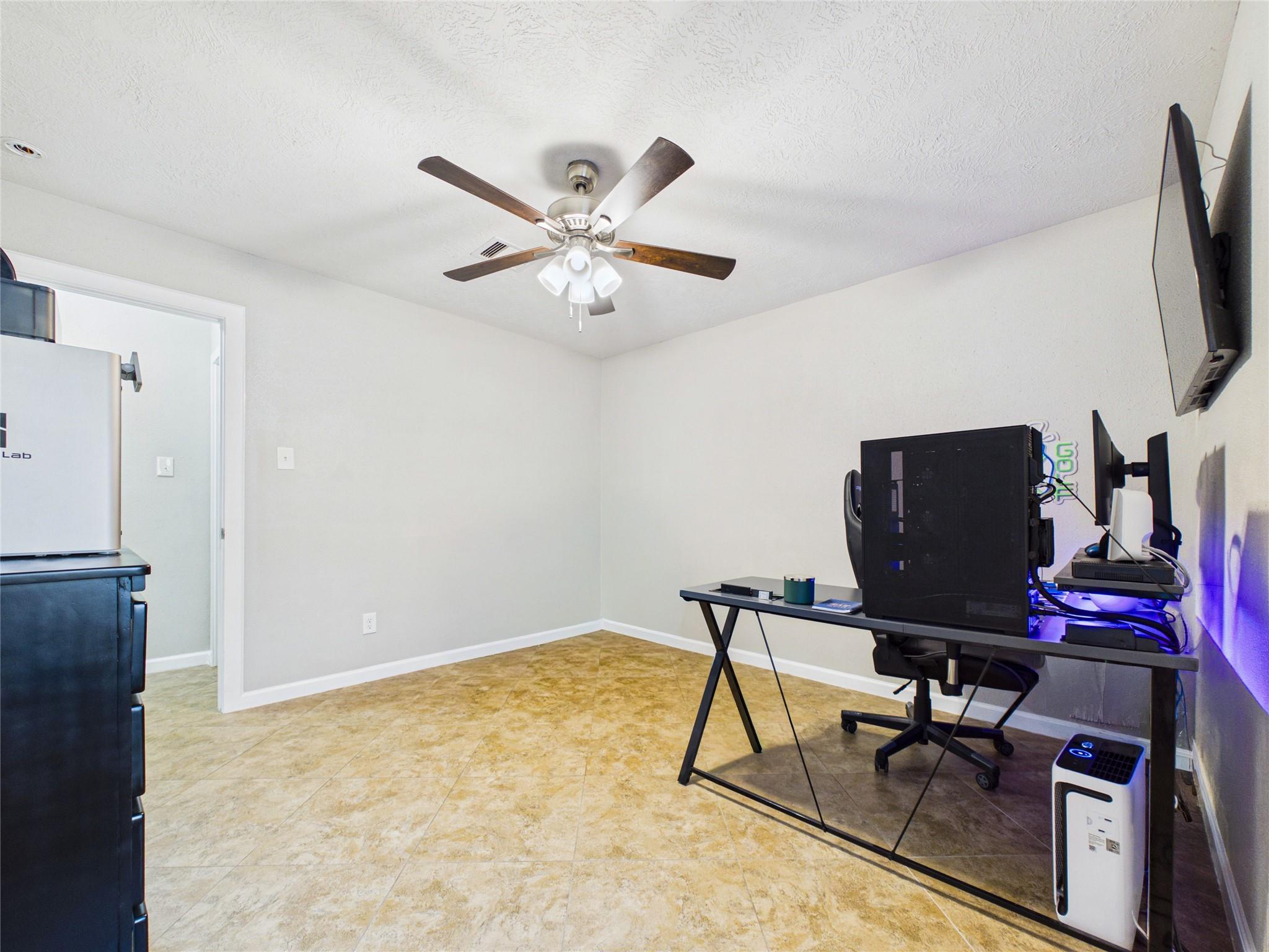 9022 Barracuda Drive Property Photo 17
