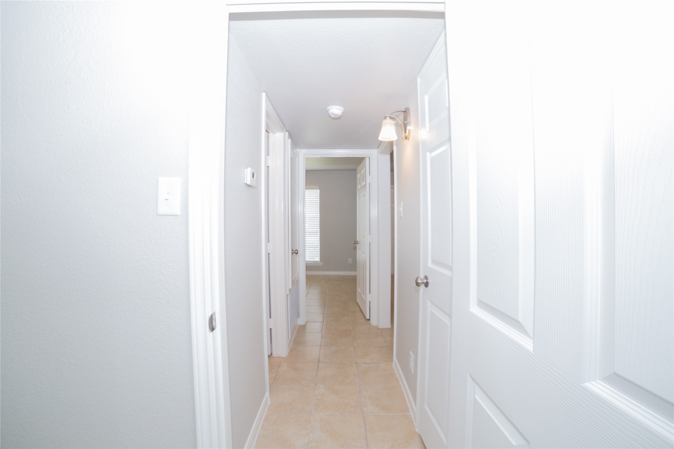 2010 N Travis Street Property Photo 6