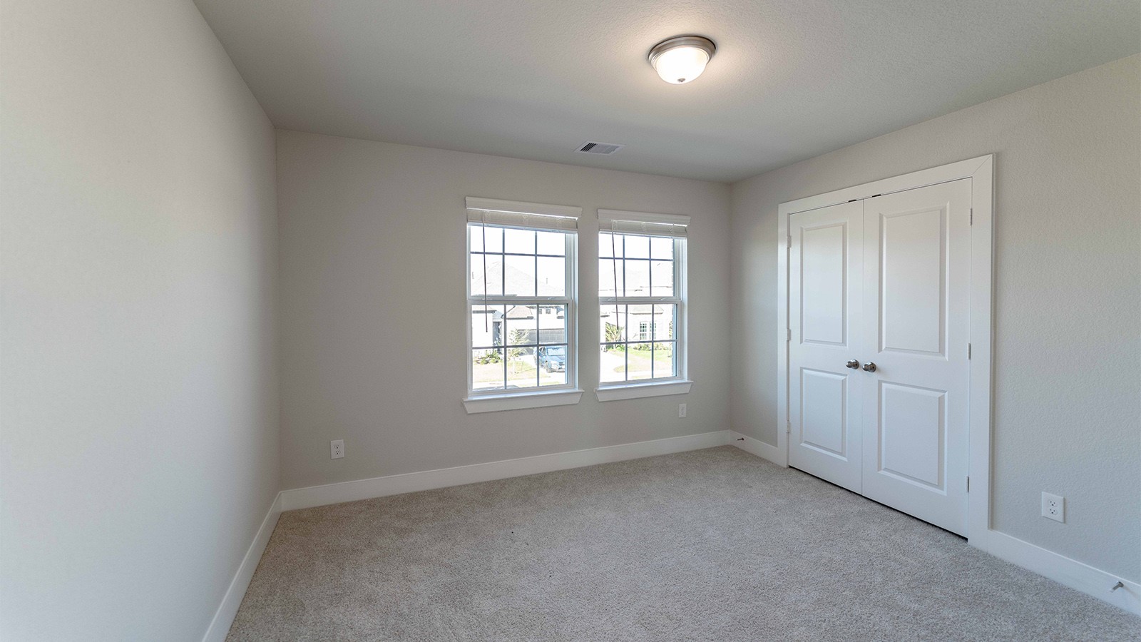 2368 Seaglass Terrace Drive Property Photo 5