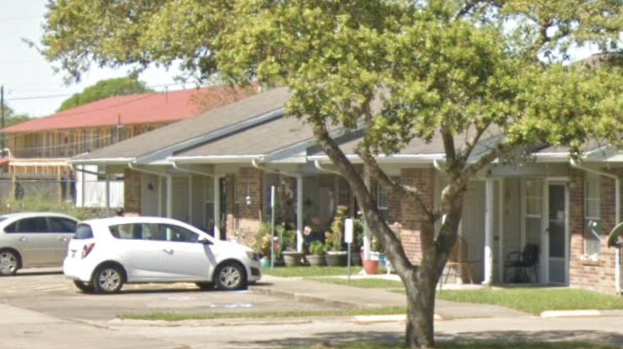 1800 Avenue H Property Photo 5