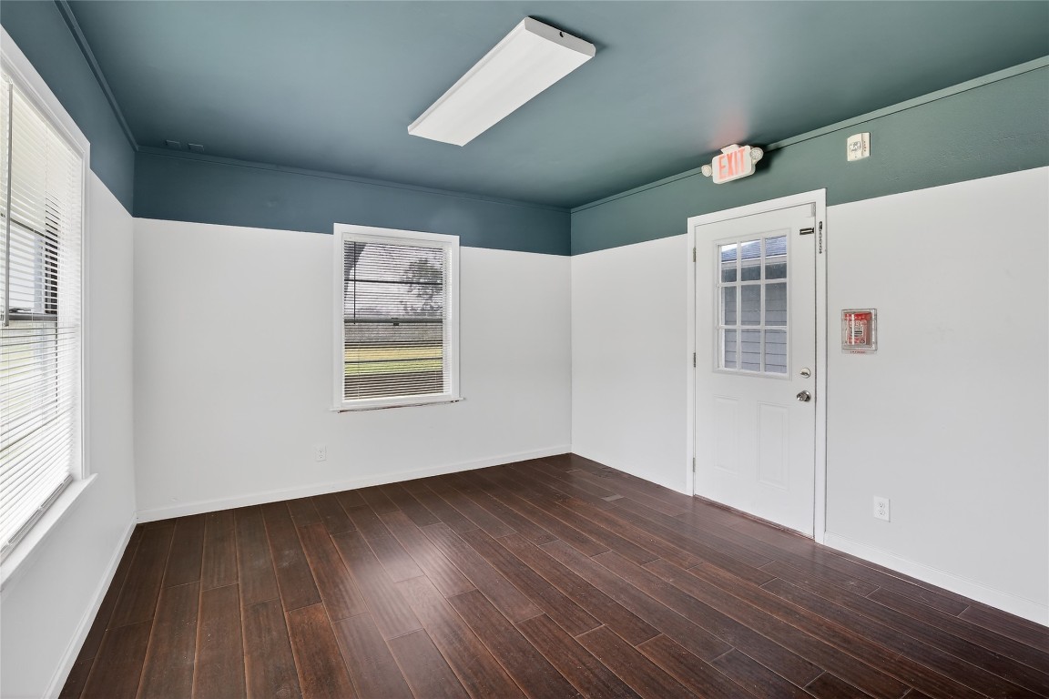 5109 E 5th Street Property Photo 24