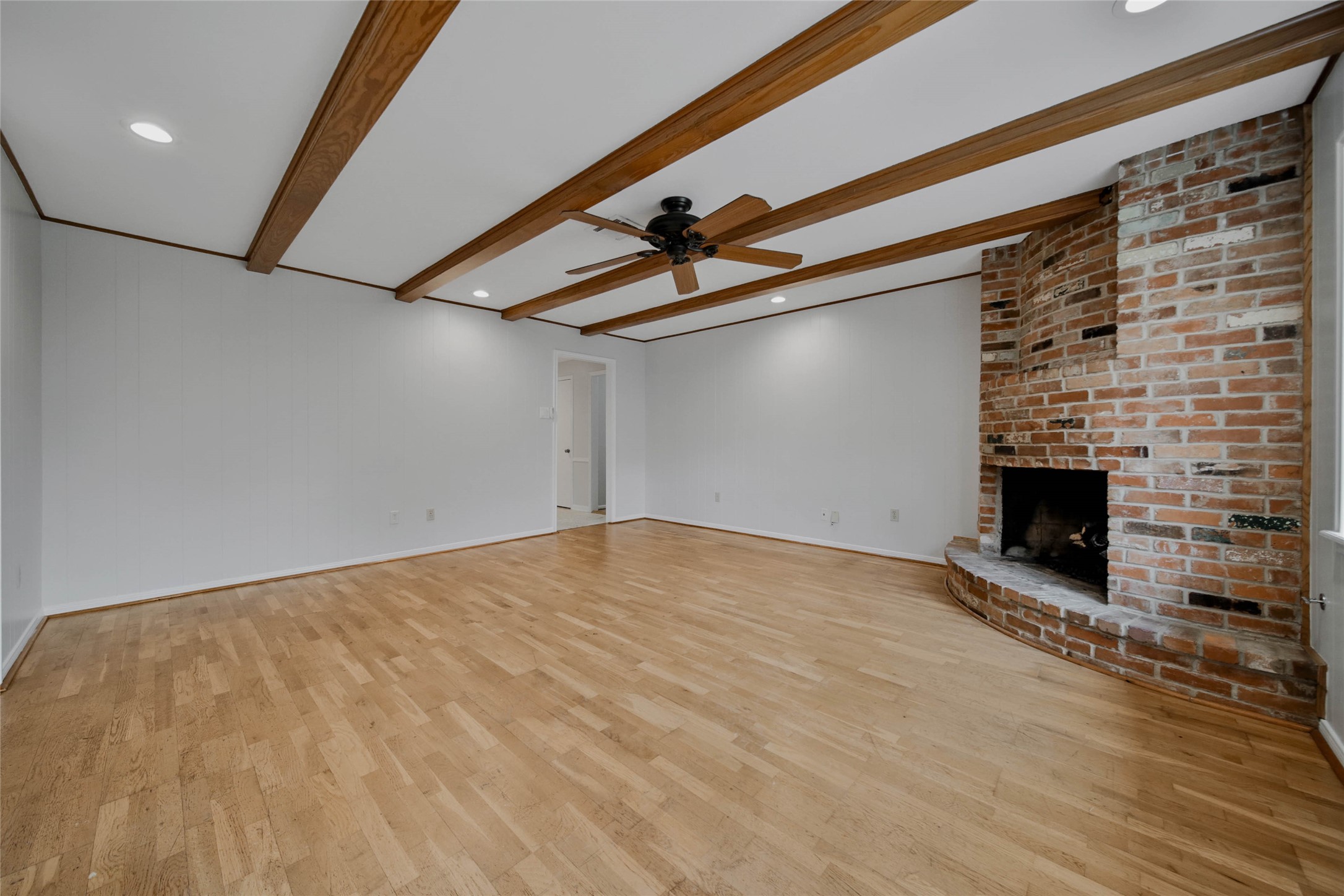1067 Lehman Street Property Photo 6