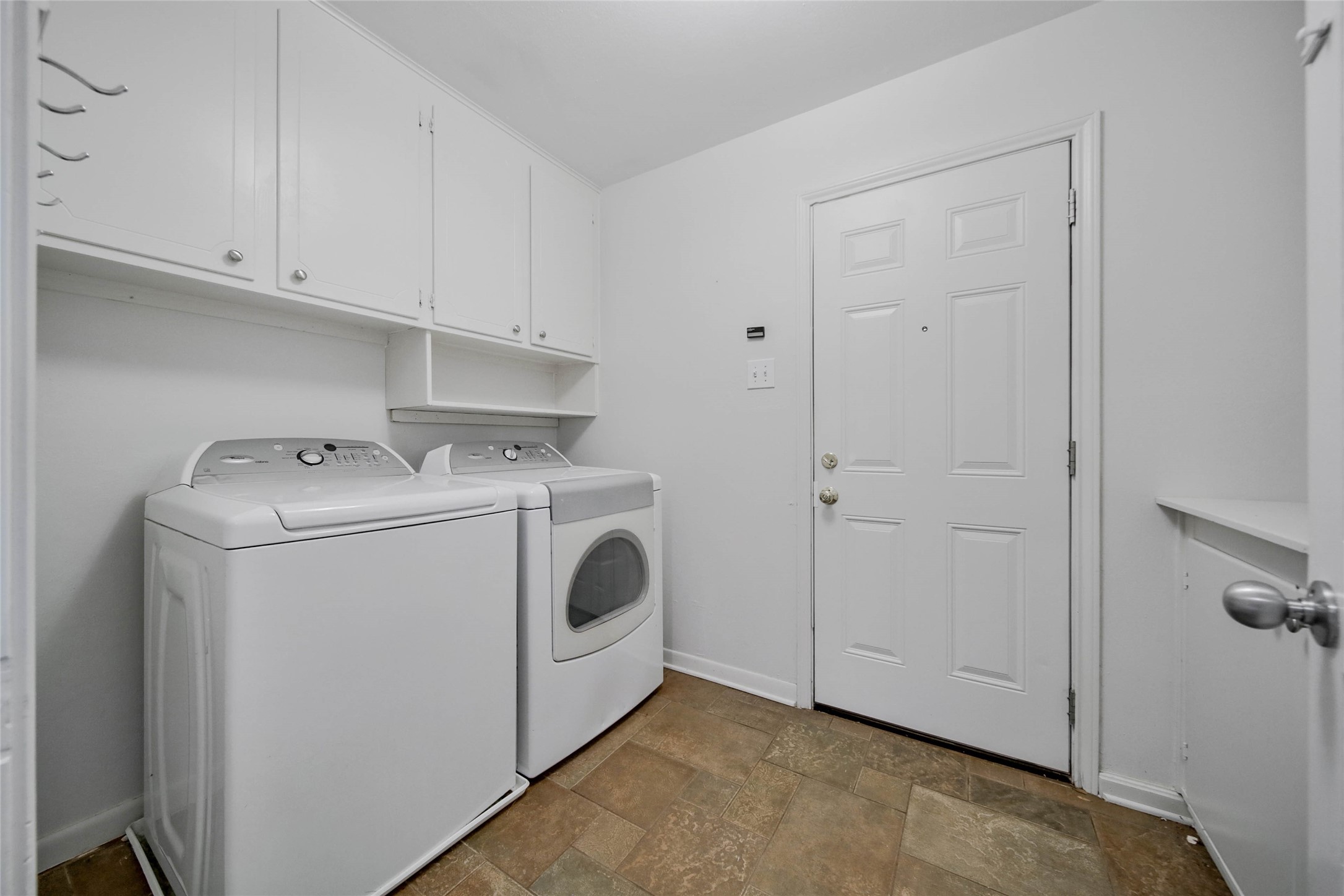 1067 Lehman Street Property Photo 7
