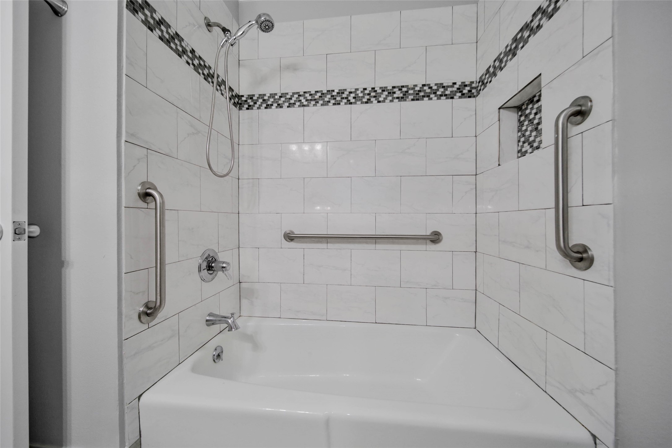 1067 Lehman Street Property Photo 17