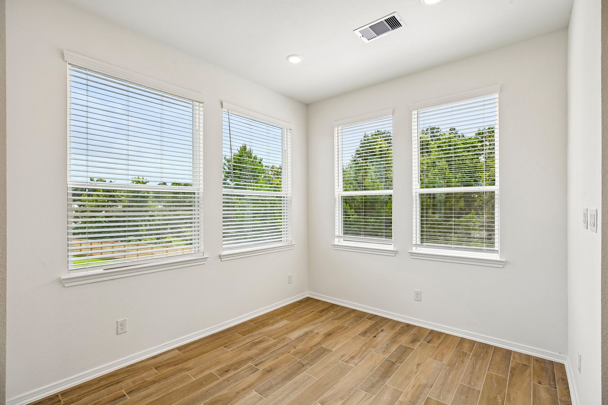 516 Water Ash Court Property Photo 28