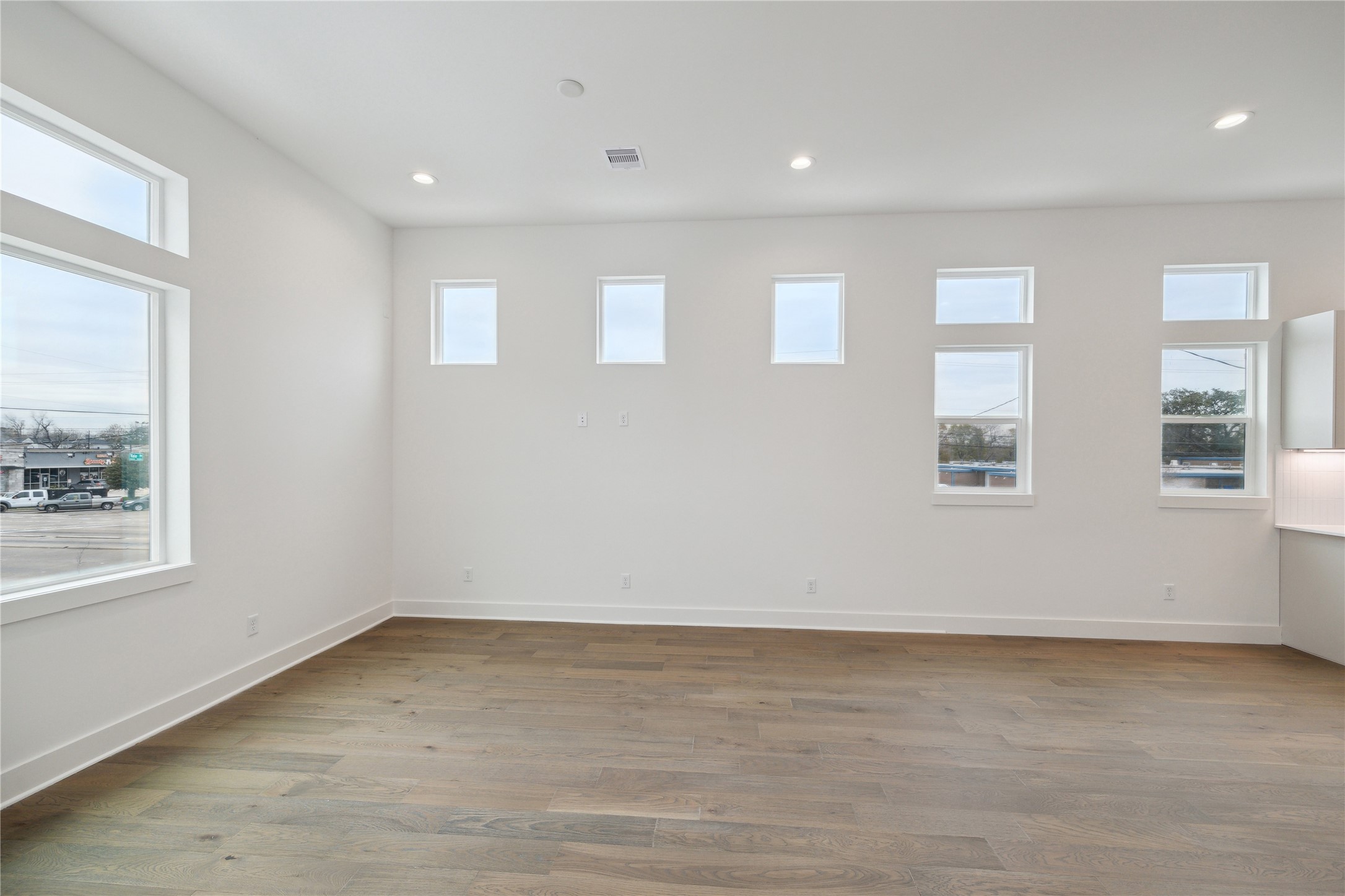 303 Marcella Street H Property Photo 3