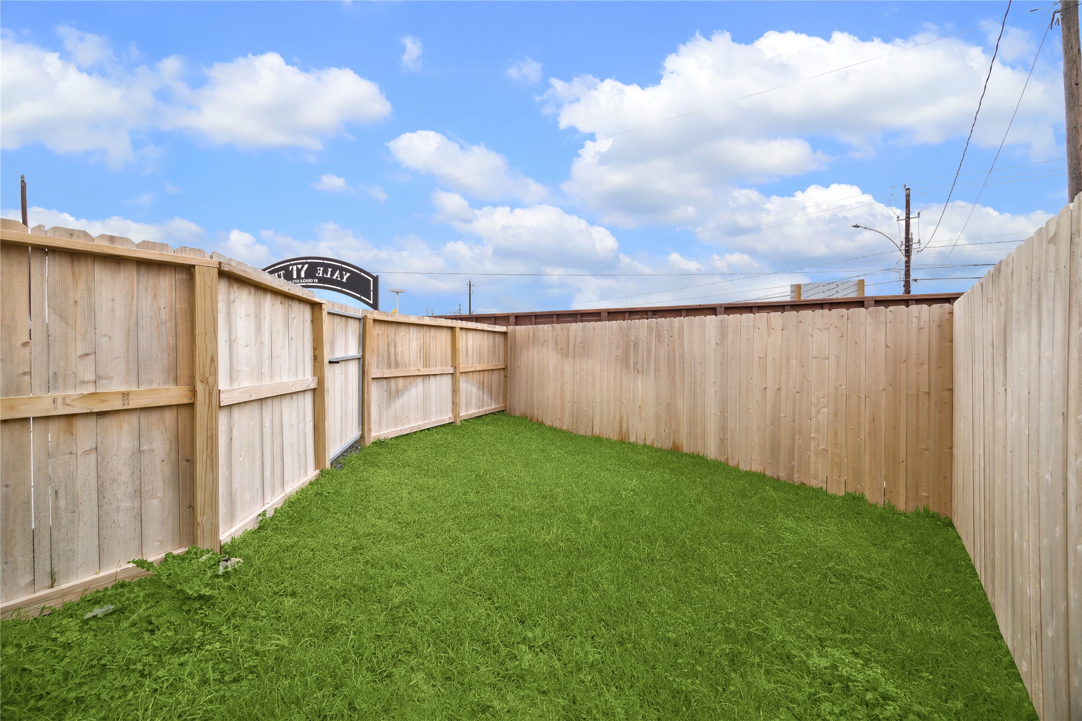 303 Marcella Street H Property Photo 9