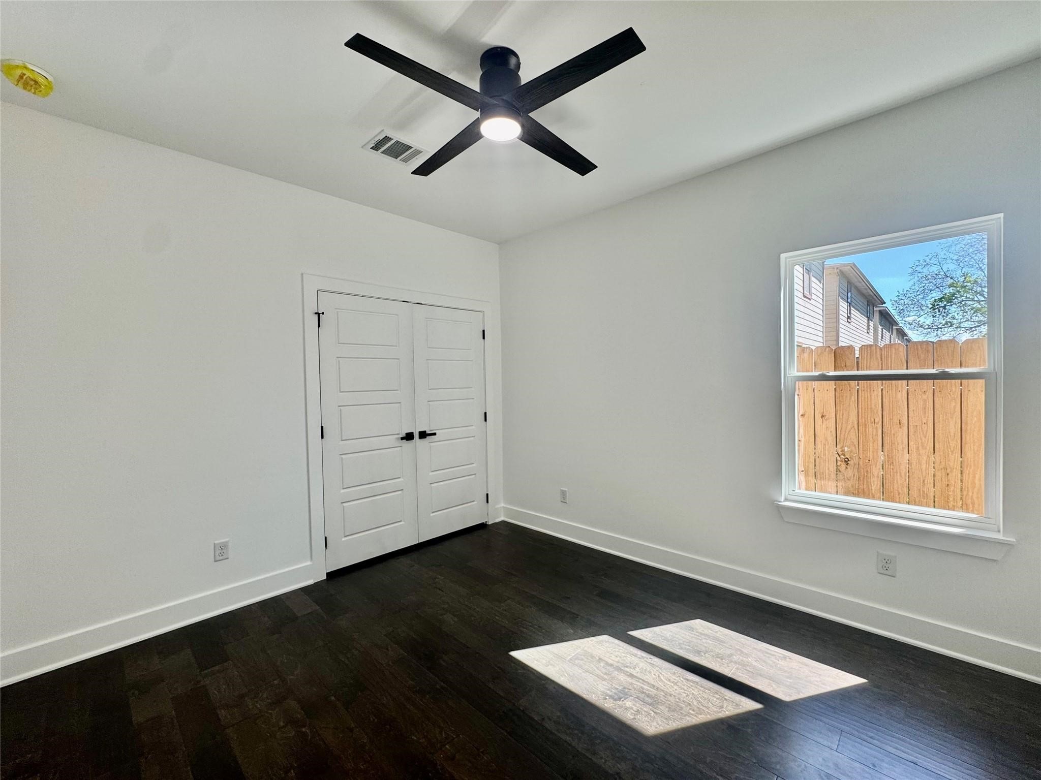 6926 Paris Street Property Photo 12