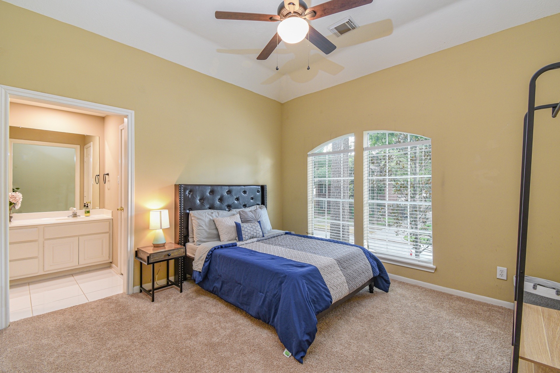 9115 Symphonic Lane Property Photo 16