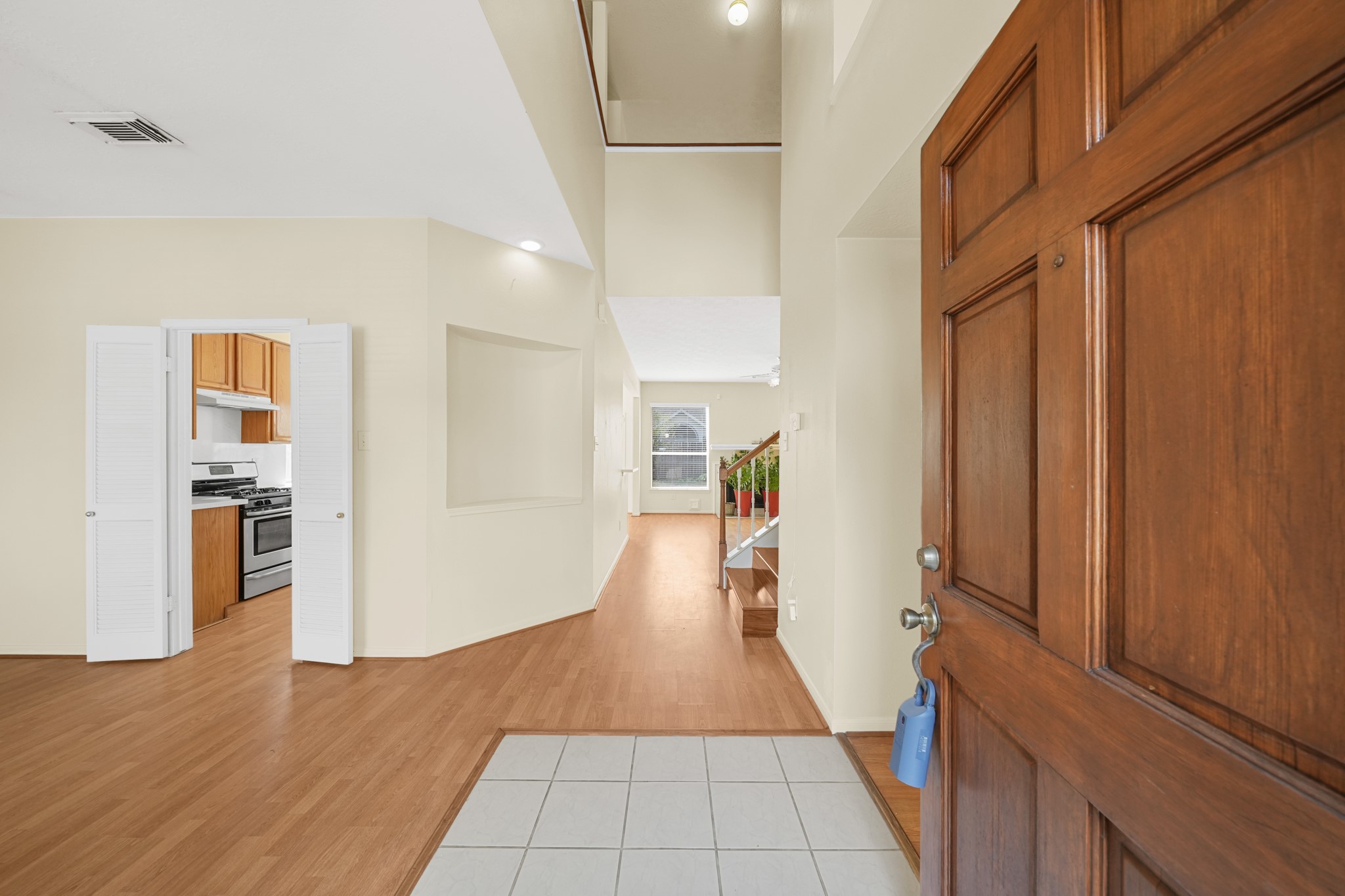 10723 Oak Acres Drive Property Photo 3