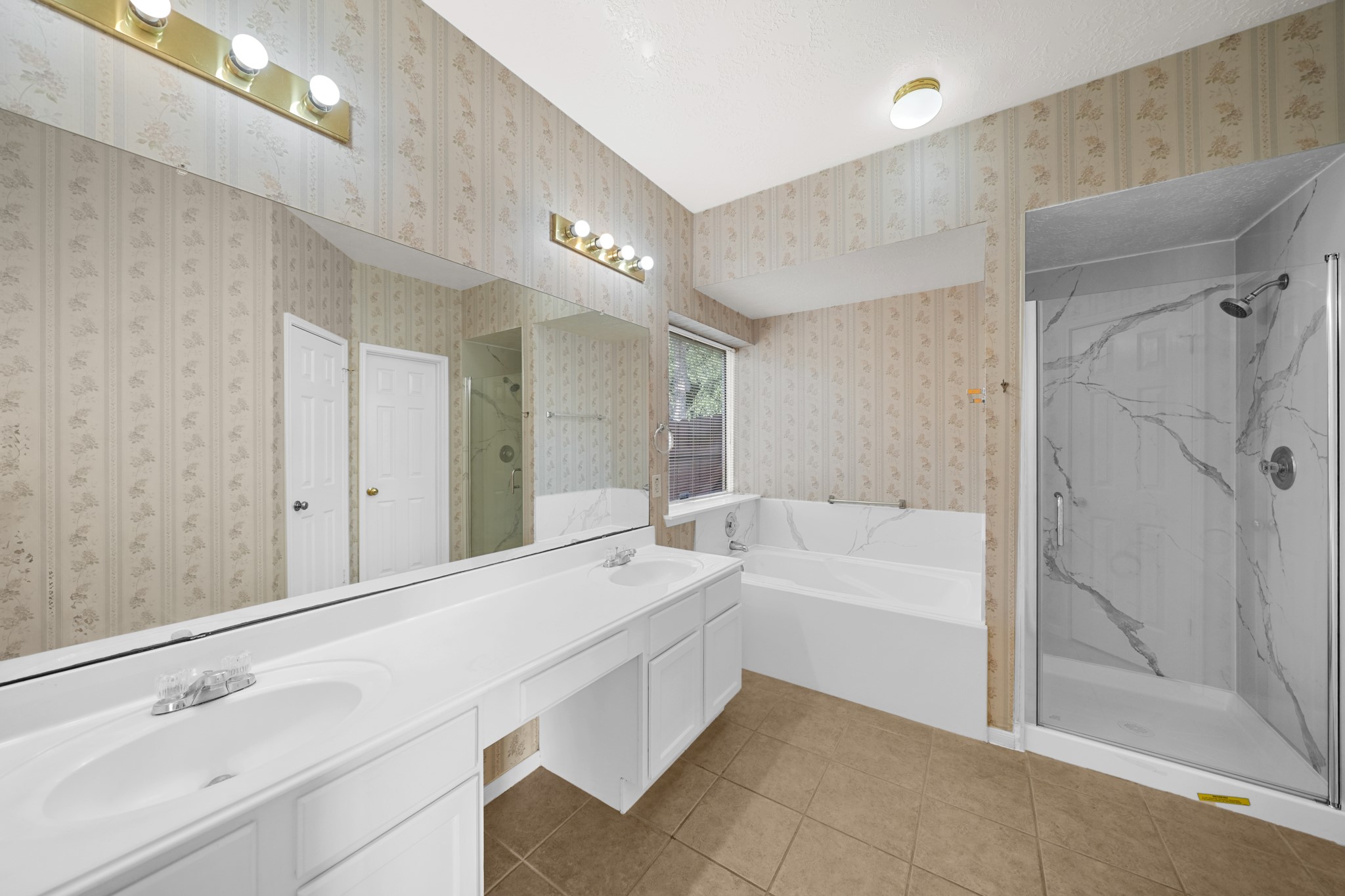 10723 Oak Acres Drive Property Photo 14