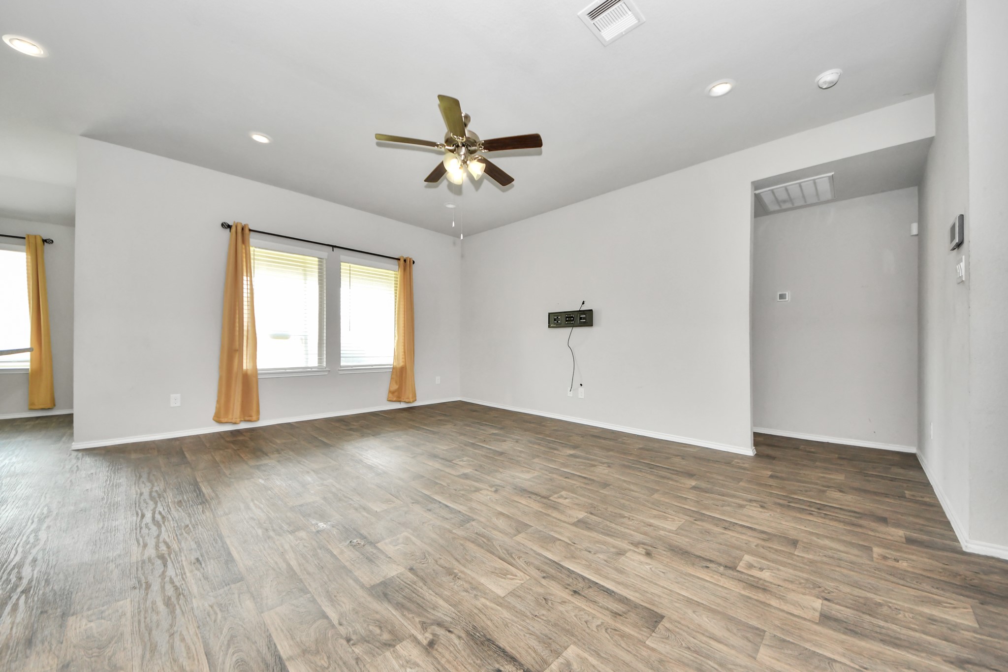 23431 Harrow Field Lane Property Photo 5