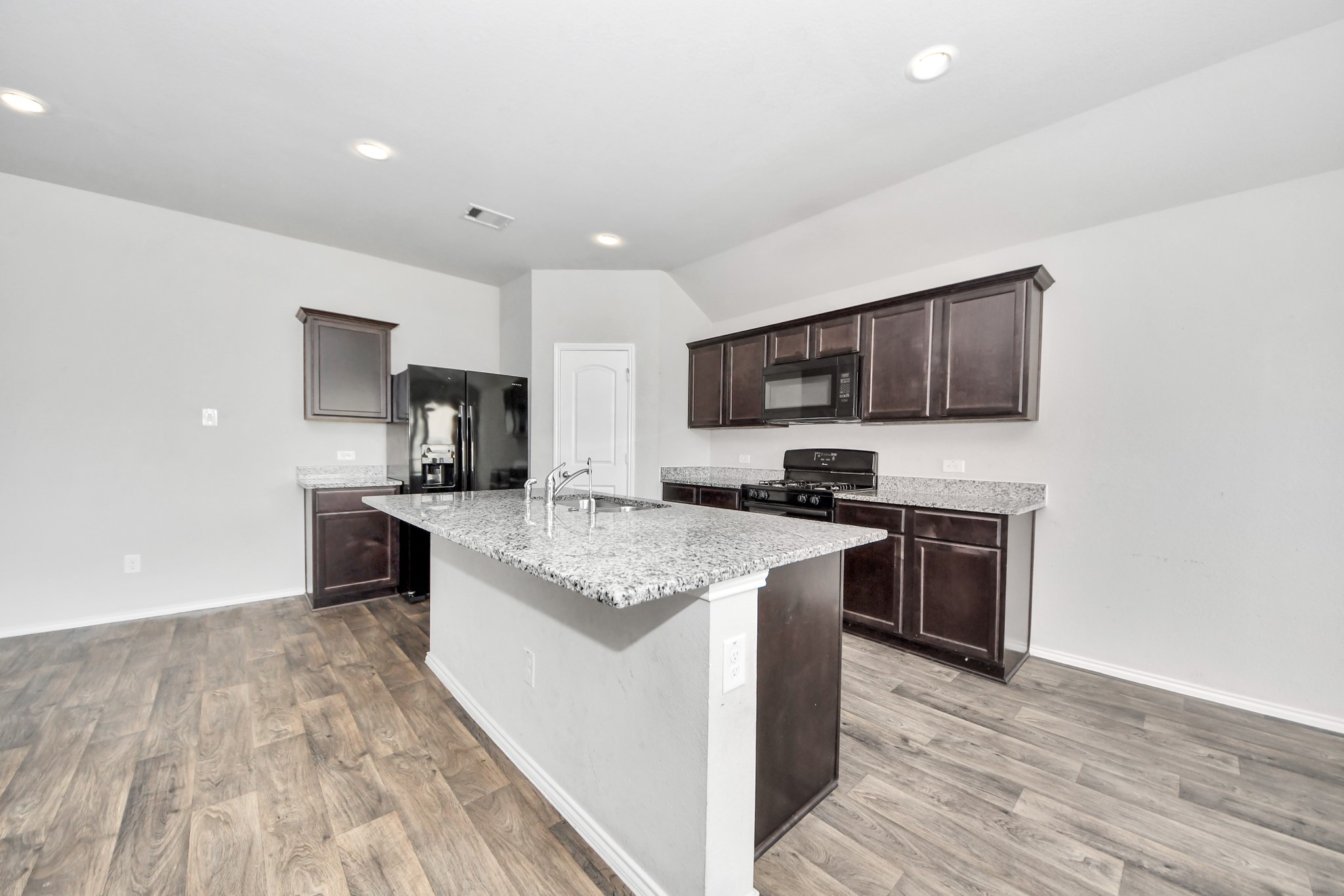 23431 Harrow Field Lane Property Photo 9