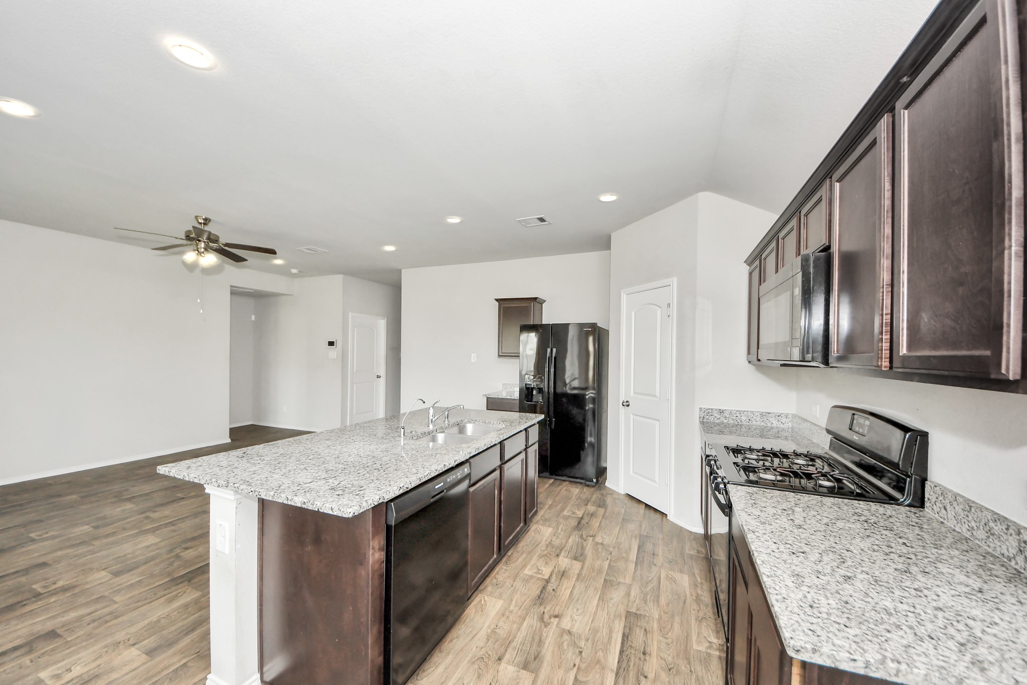 23431 Harrow Field Lane Property Photo 11