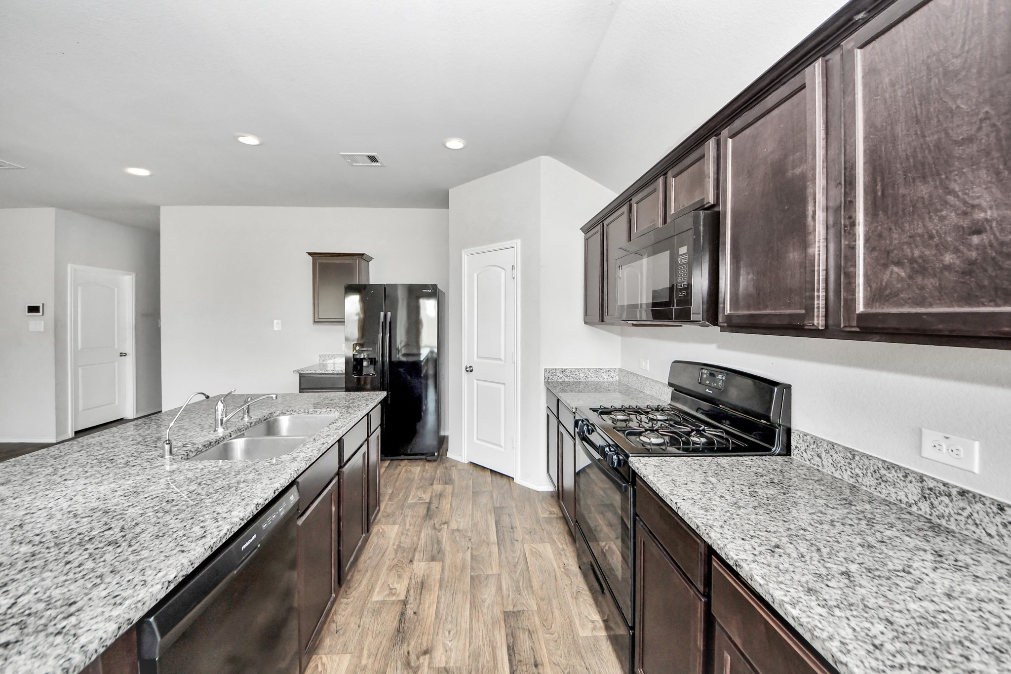 23431 Harrow Field Lane Property Photo 12
