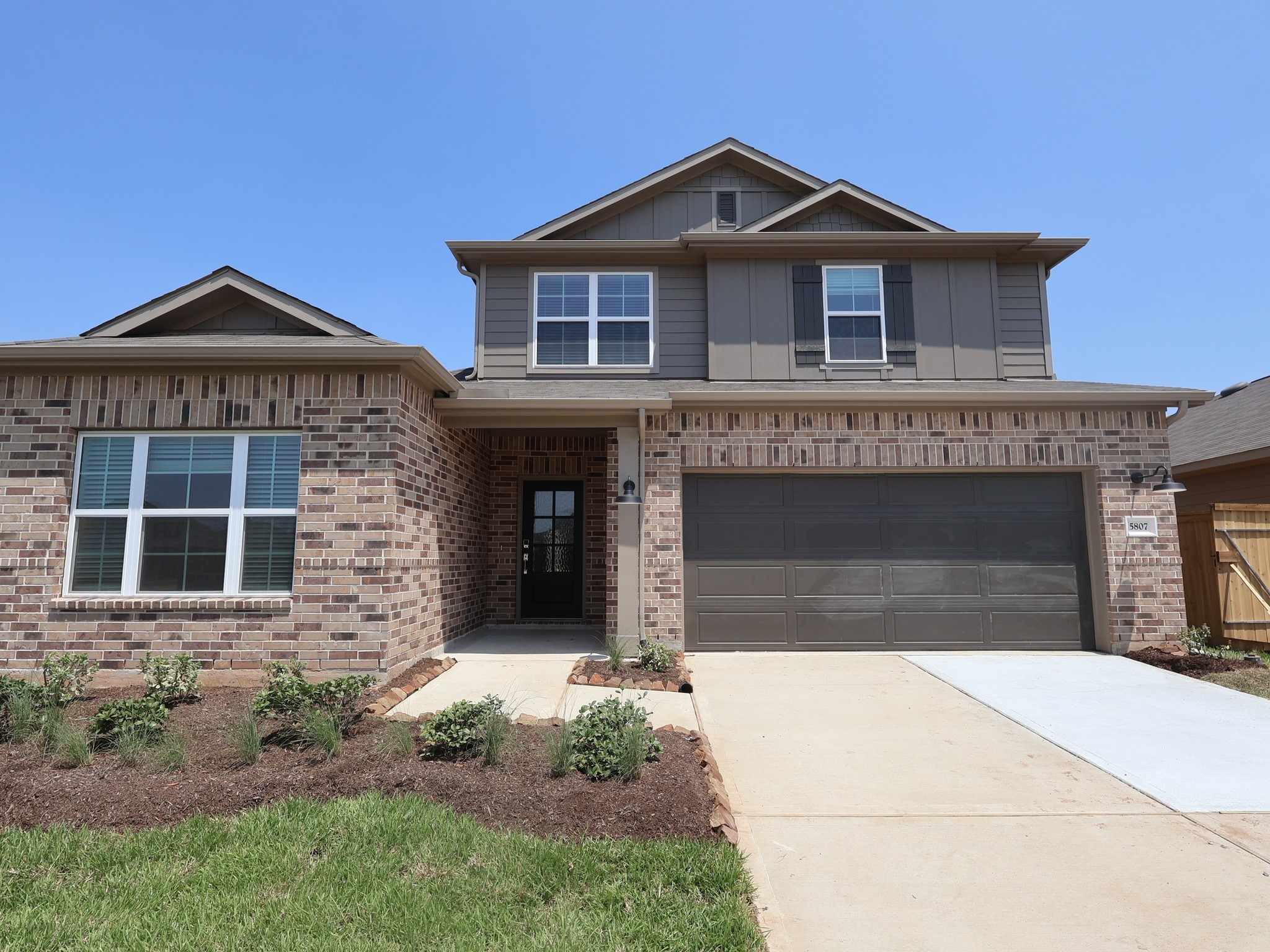 5807 Blazing Light Lane Property Photo 1