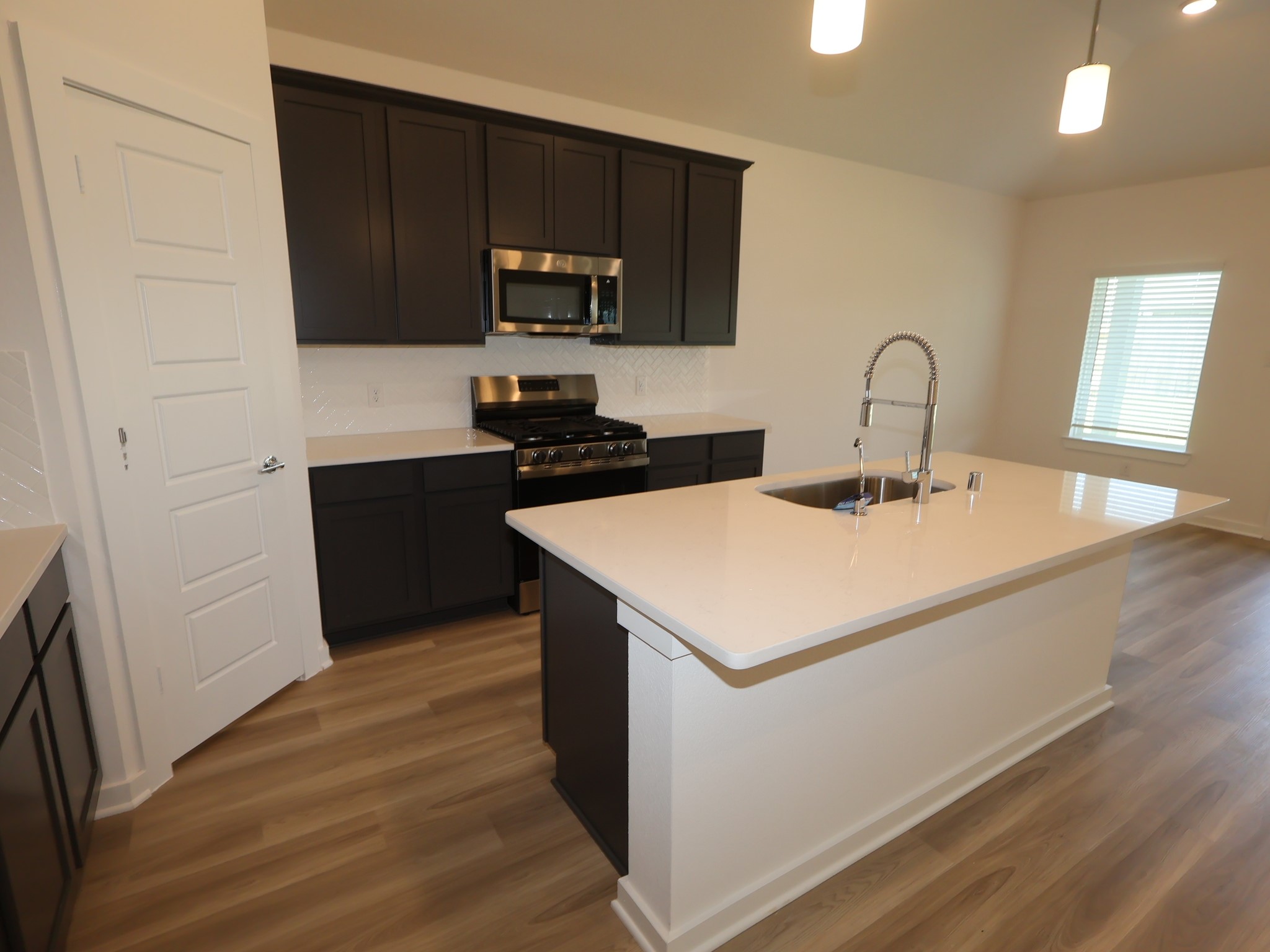 5807 Blazing Light Lane Property Photo 5