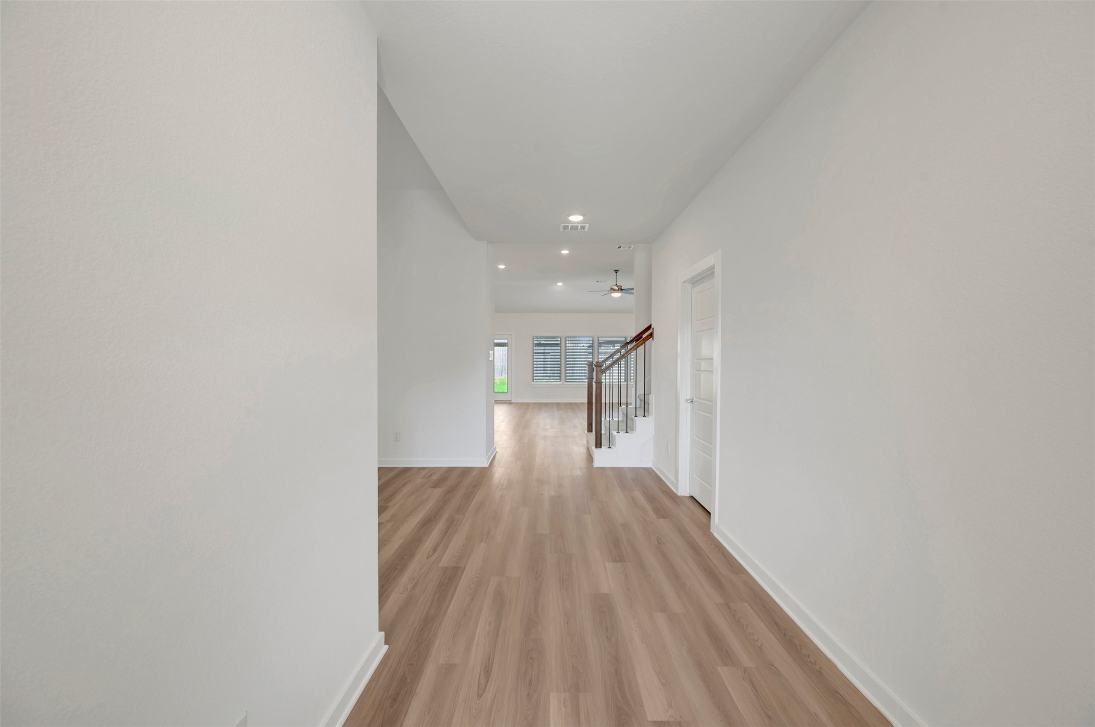 5807 Blazing Light Lane Property Photo 9