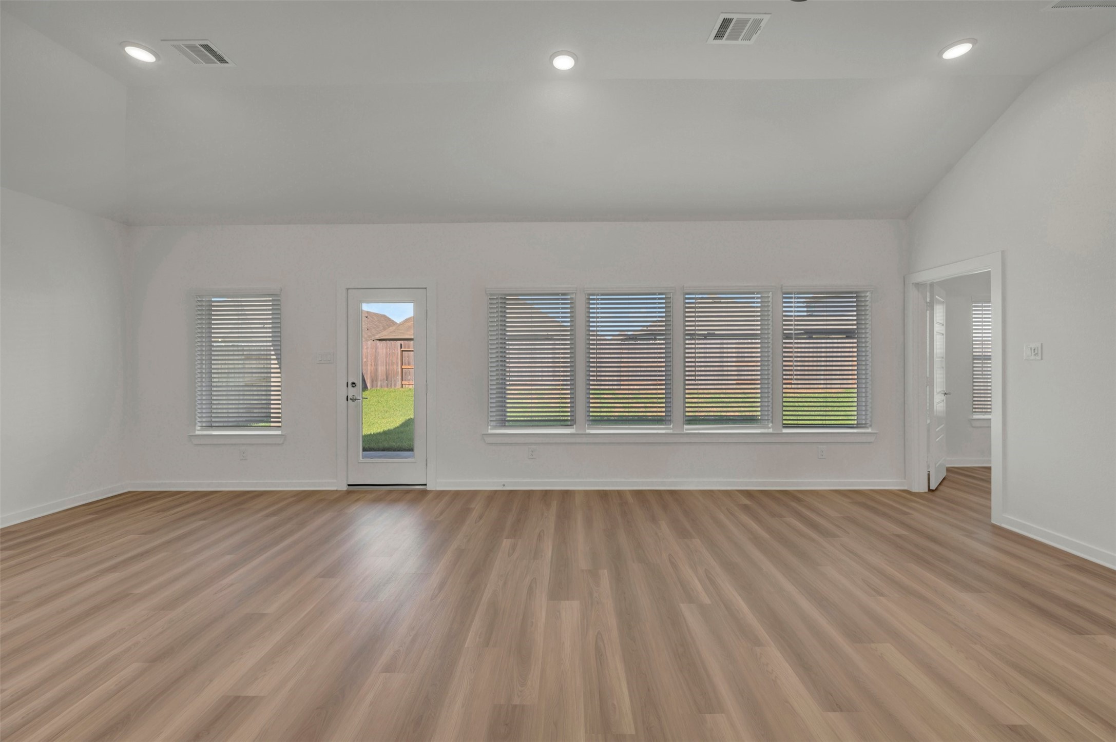 5807 Blazing Light Lane Property Photo 15