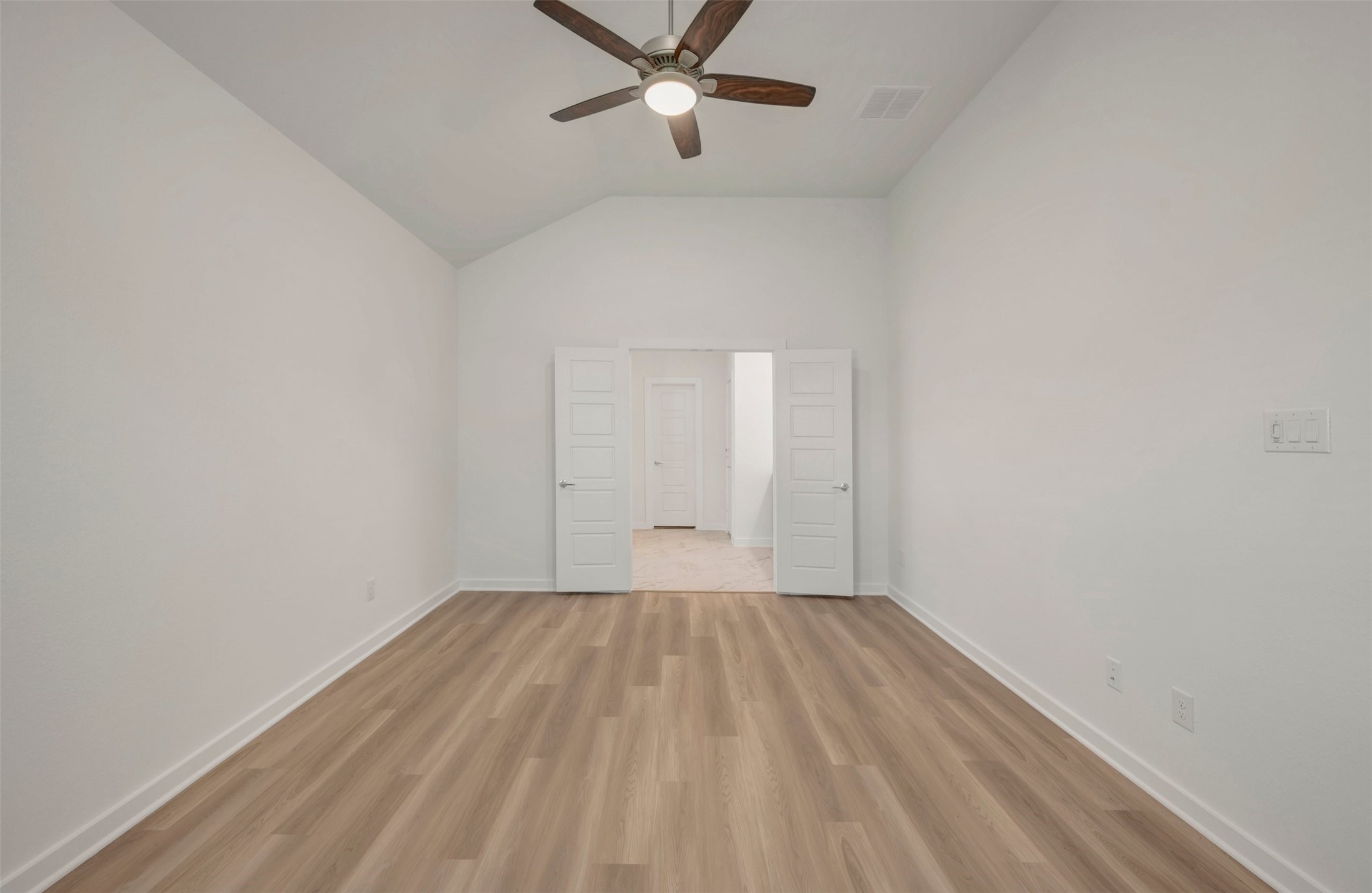 5807 Blazing Light Lane Property Photo 18