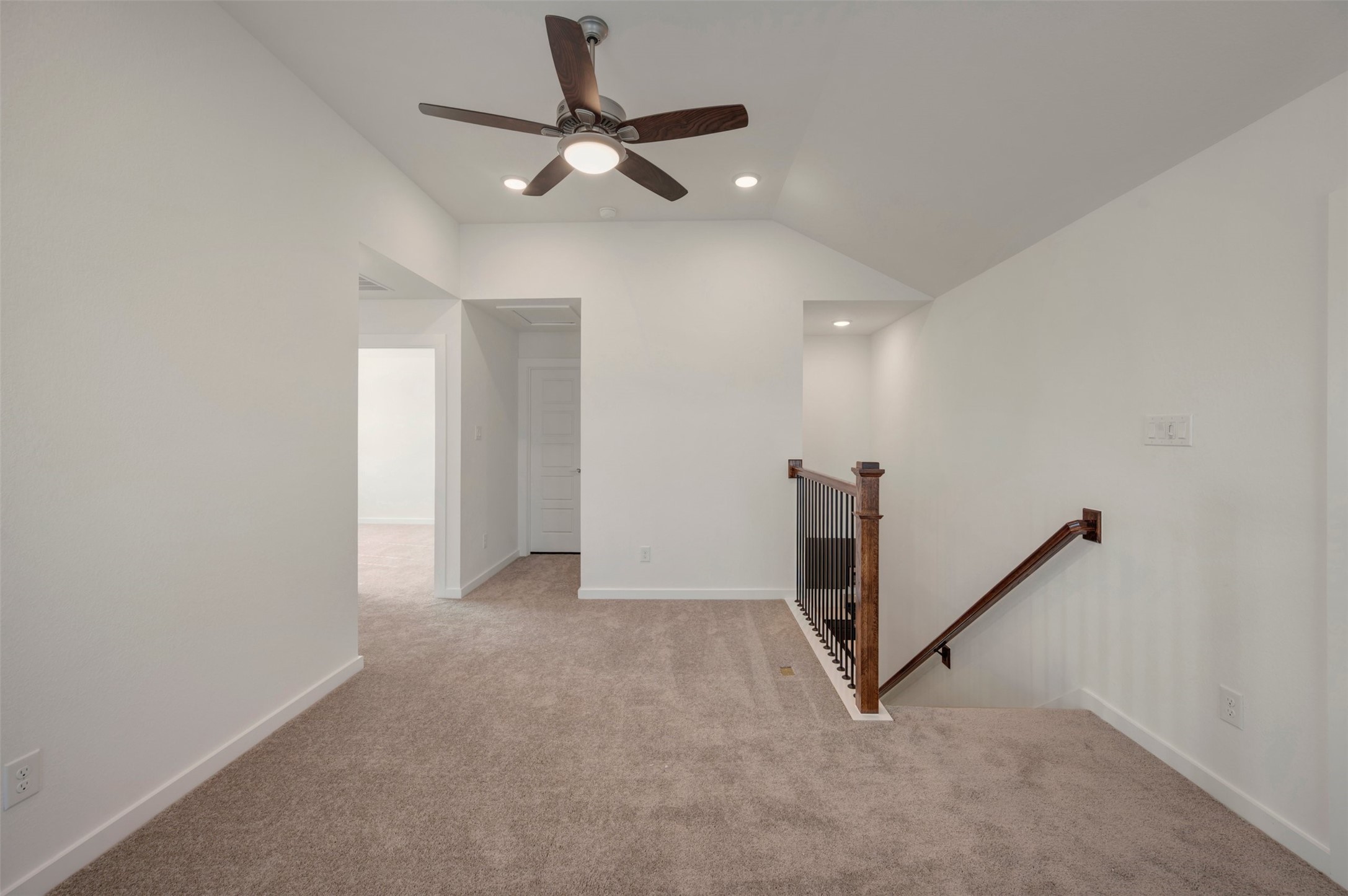 5807 Blazing Light Lane Property Photo 22