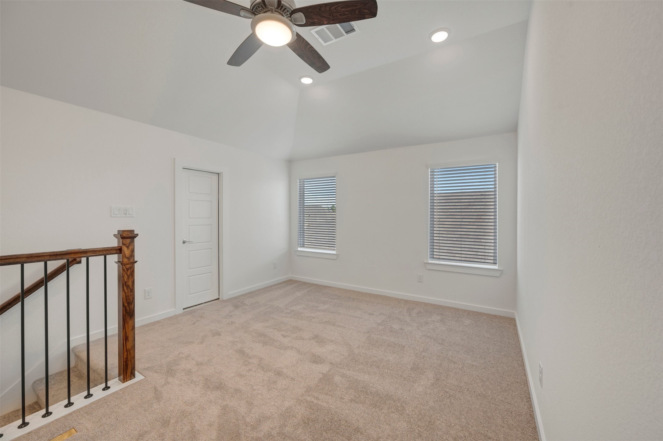 5807 Blazing Light Lane Property Photo 23