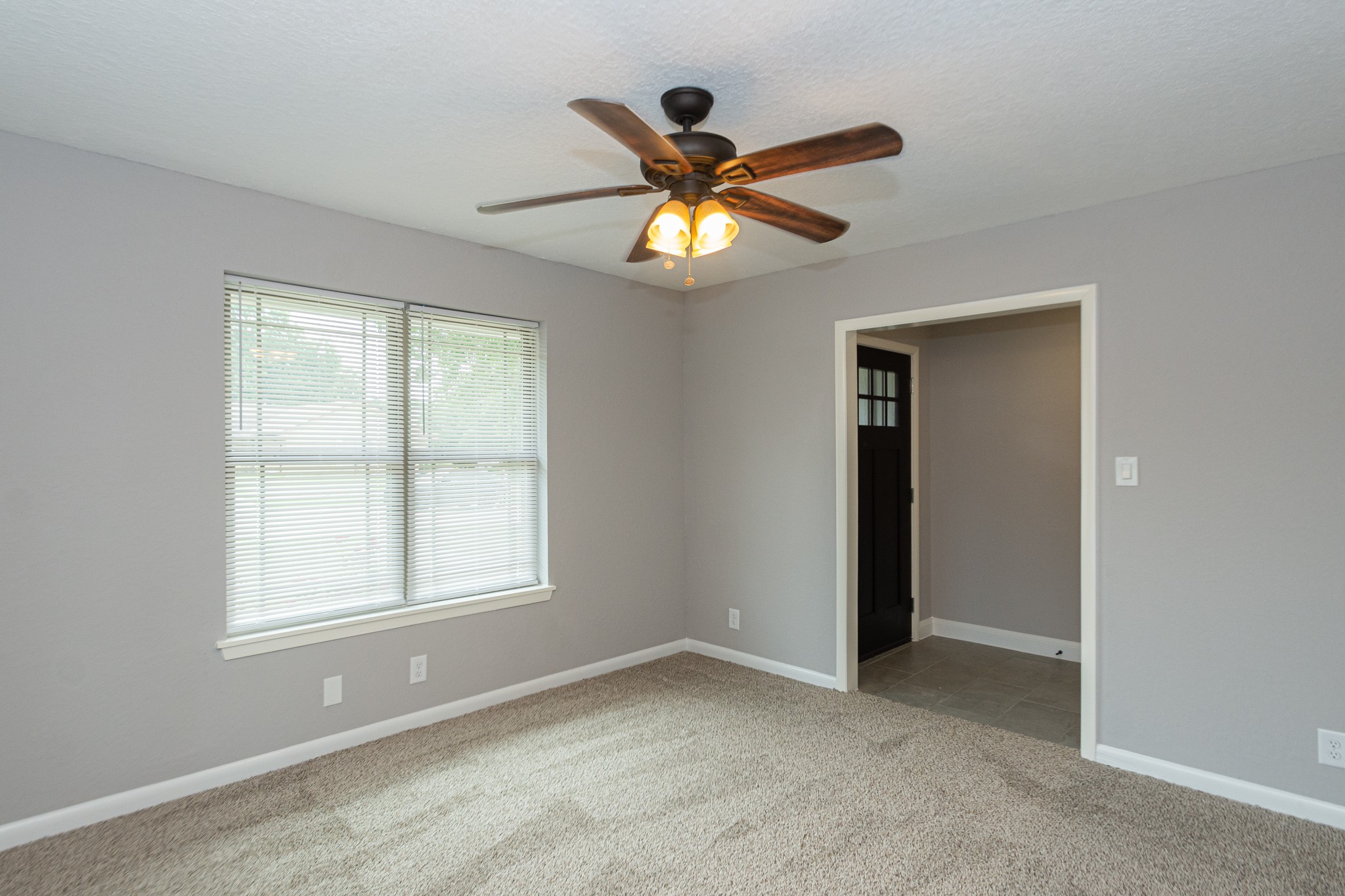606 Scenic Drive Property Photo 7