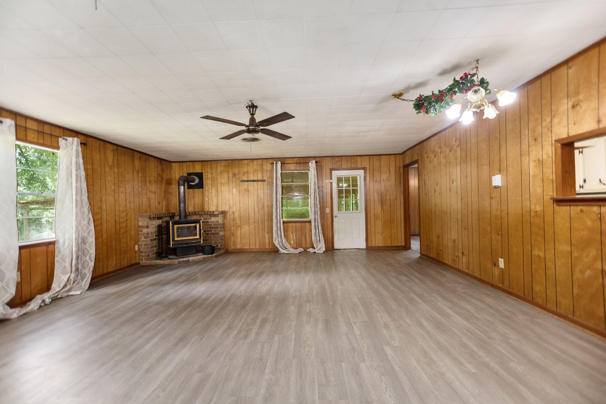 423 Pouland Street Property Photo 6