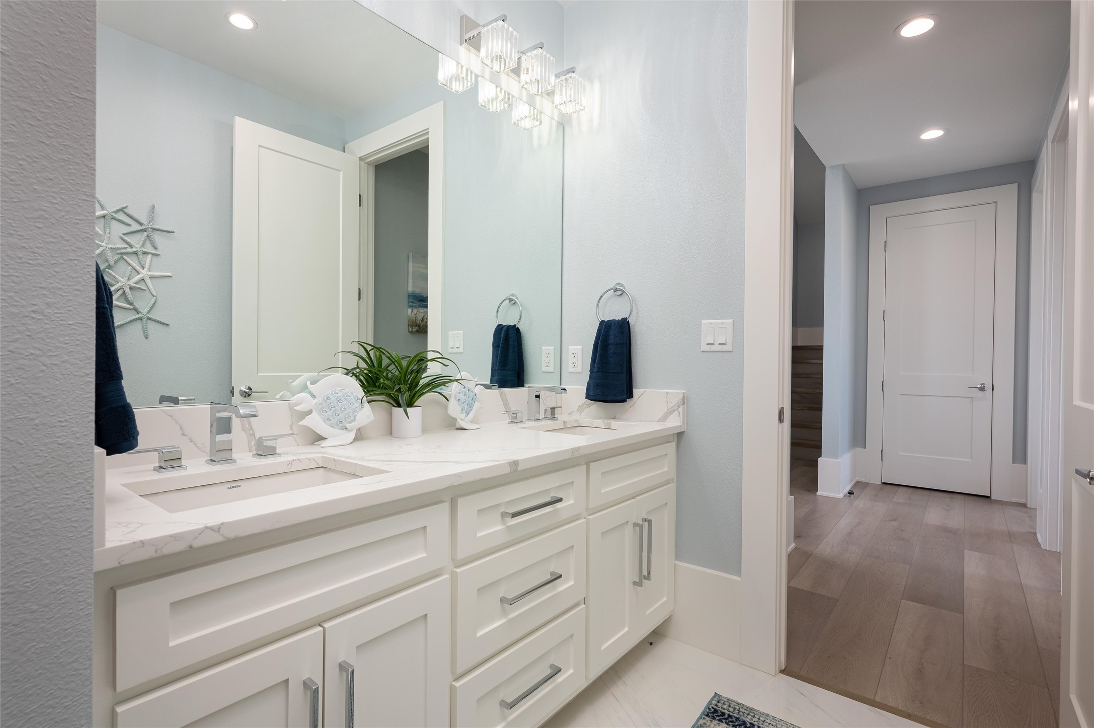2425 Audubon Avenue Property Photo 33