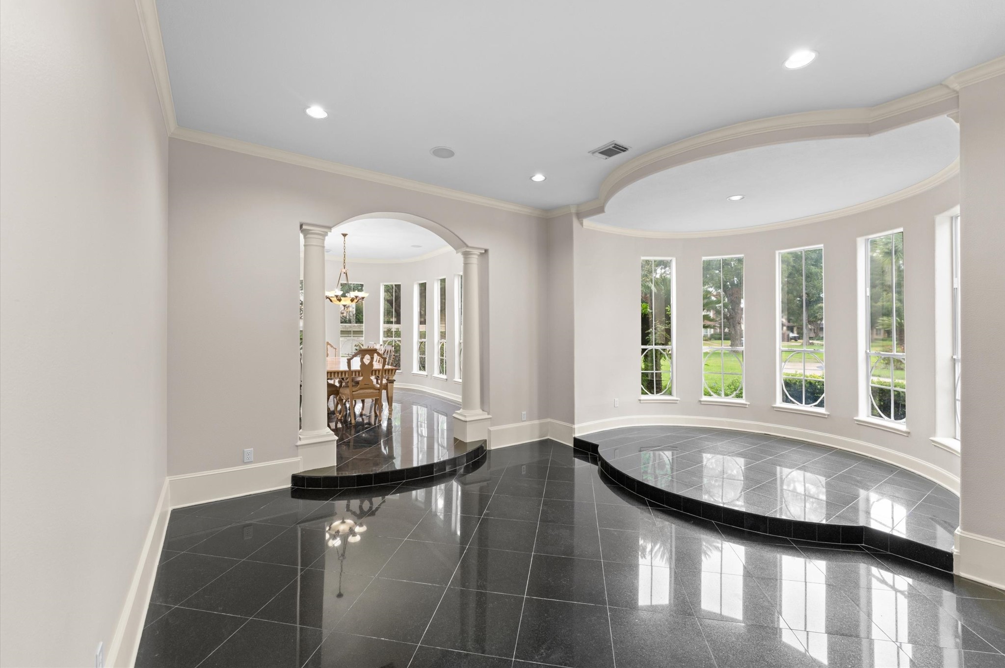 1830 Forest Gate Circle Property Photo 10