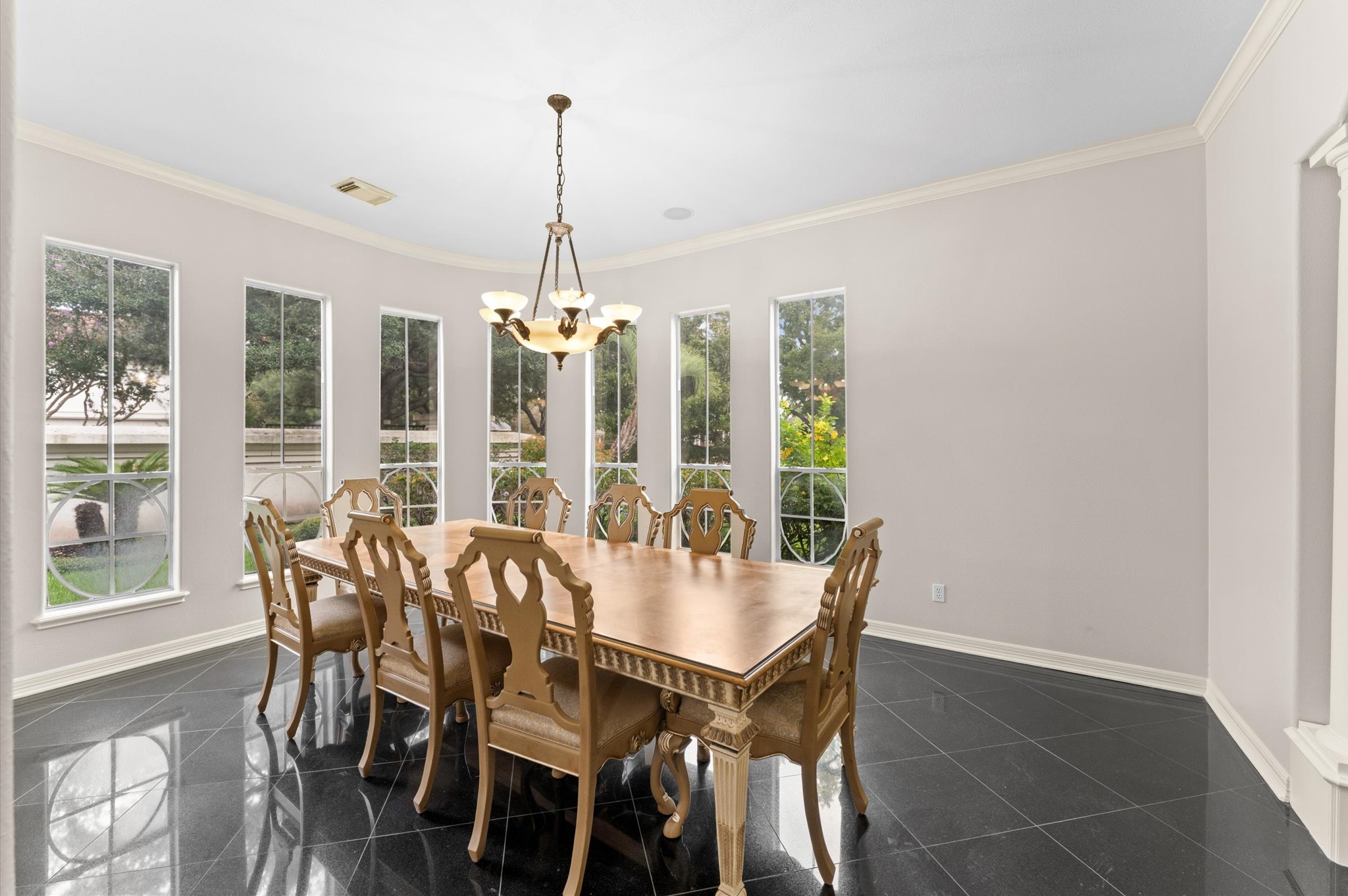 1830 Forest Gate Circle Property Photo 11