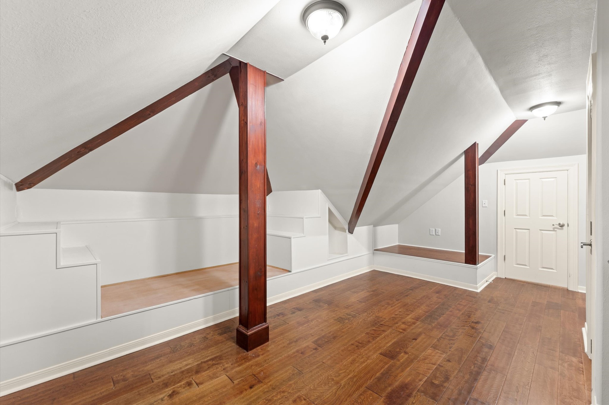 1830 Forest Gate Circle Property Photo 32