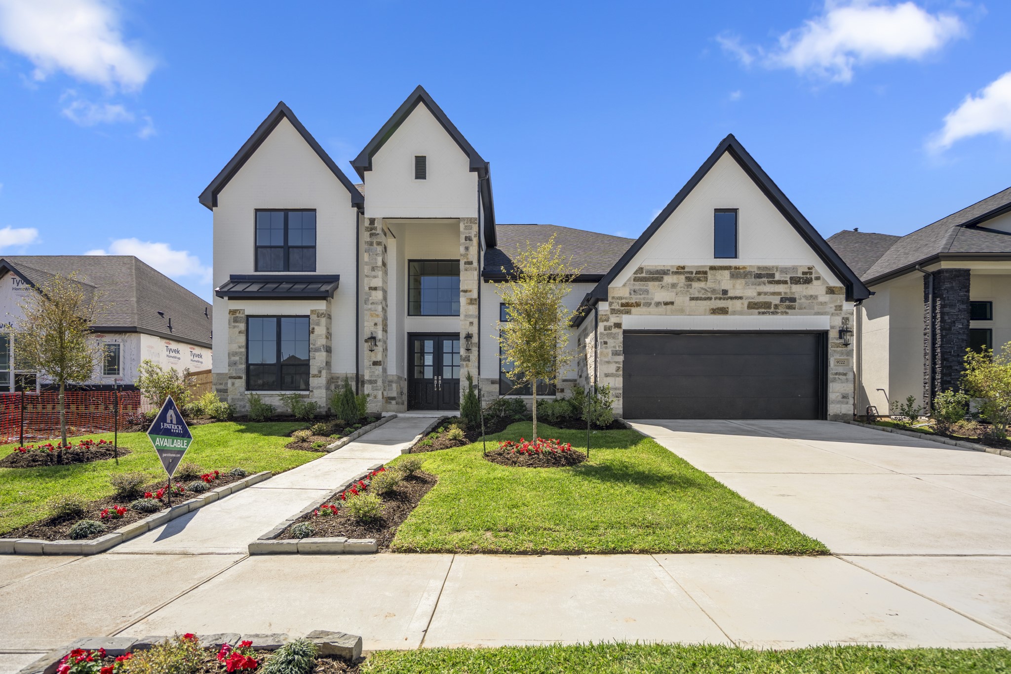 9722 Leafgate Court Property Photo 4
