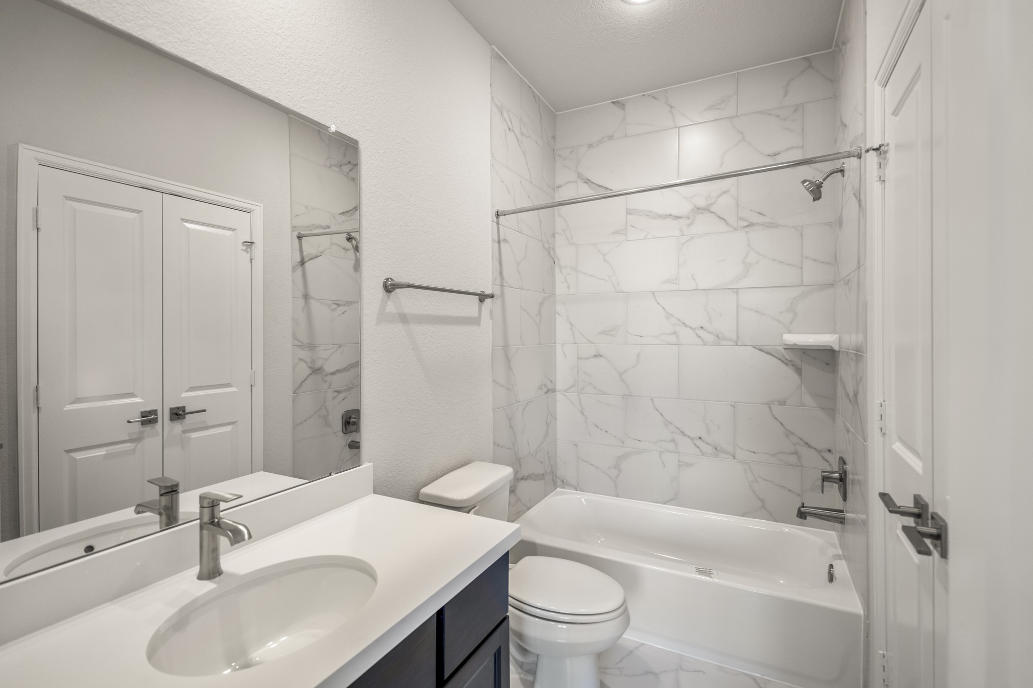9722 Leafgate Court Property Photo 39