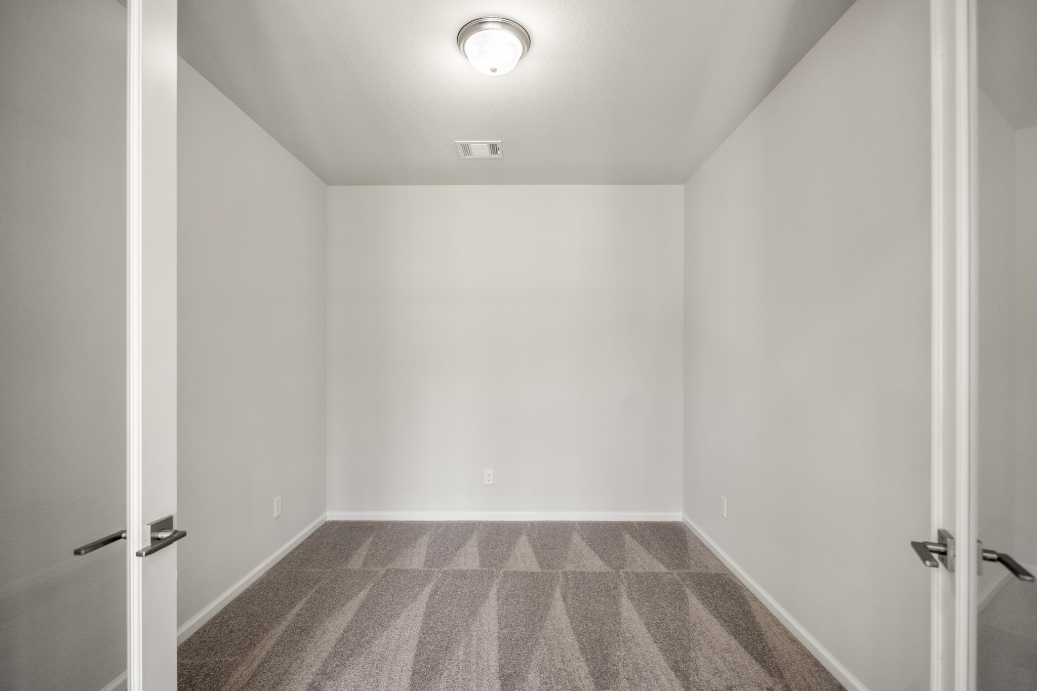 9722 Leafgate Court Property Photo 41