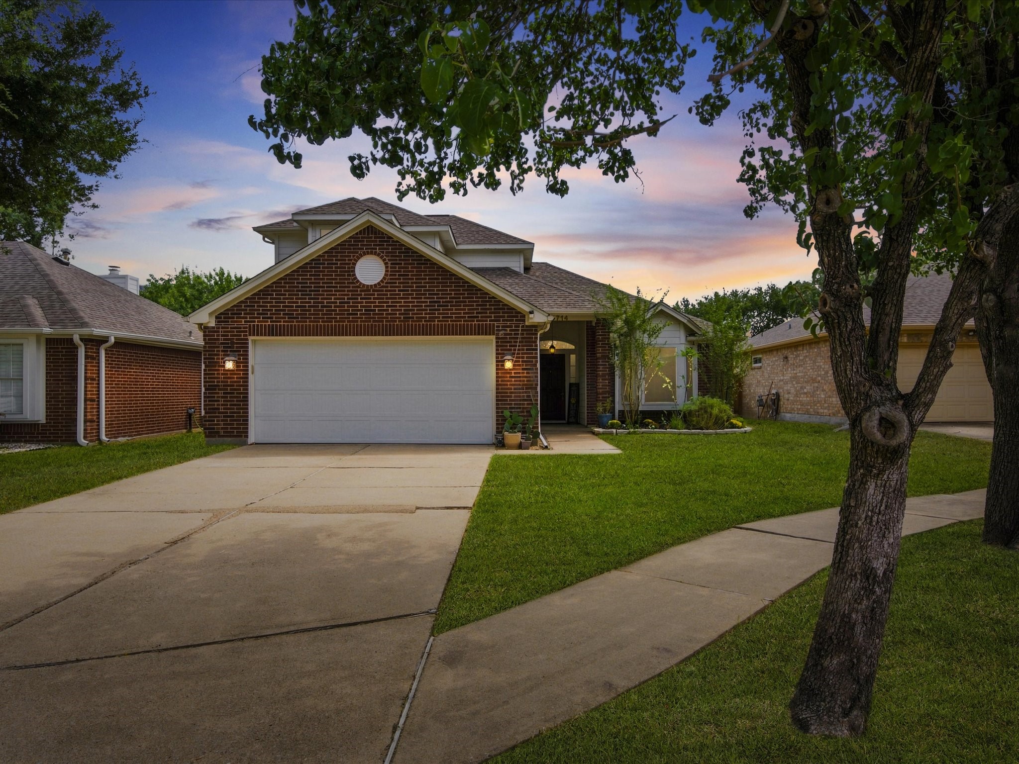 6714 Hertford Park Drive Property Photo 1