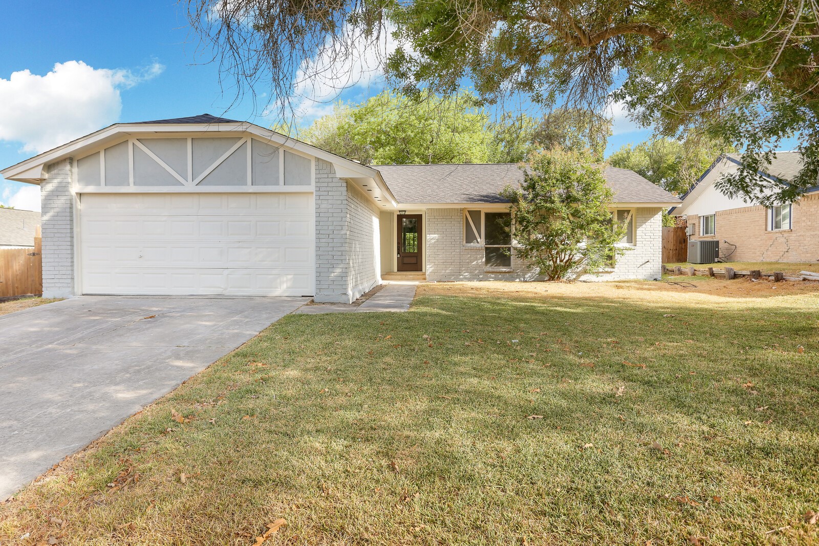 3305 Morning Drive Property Photo 1